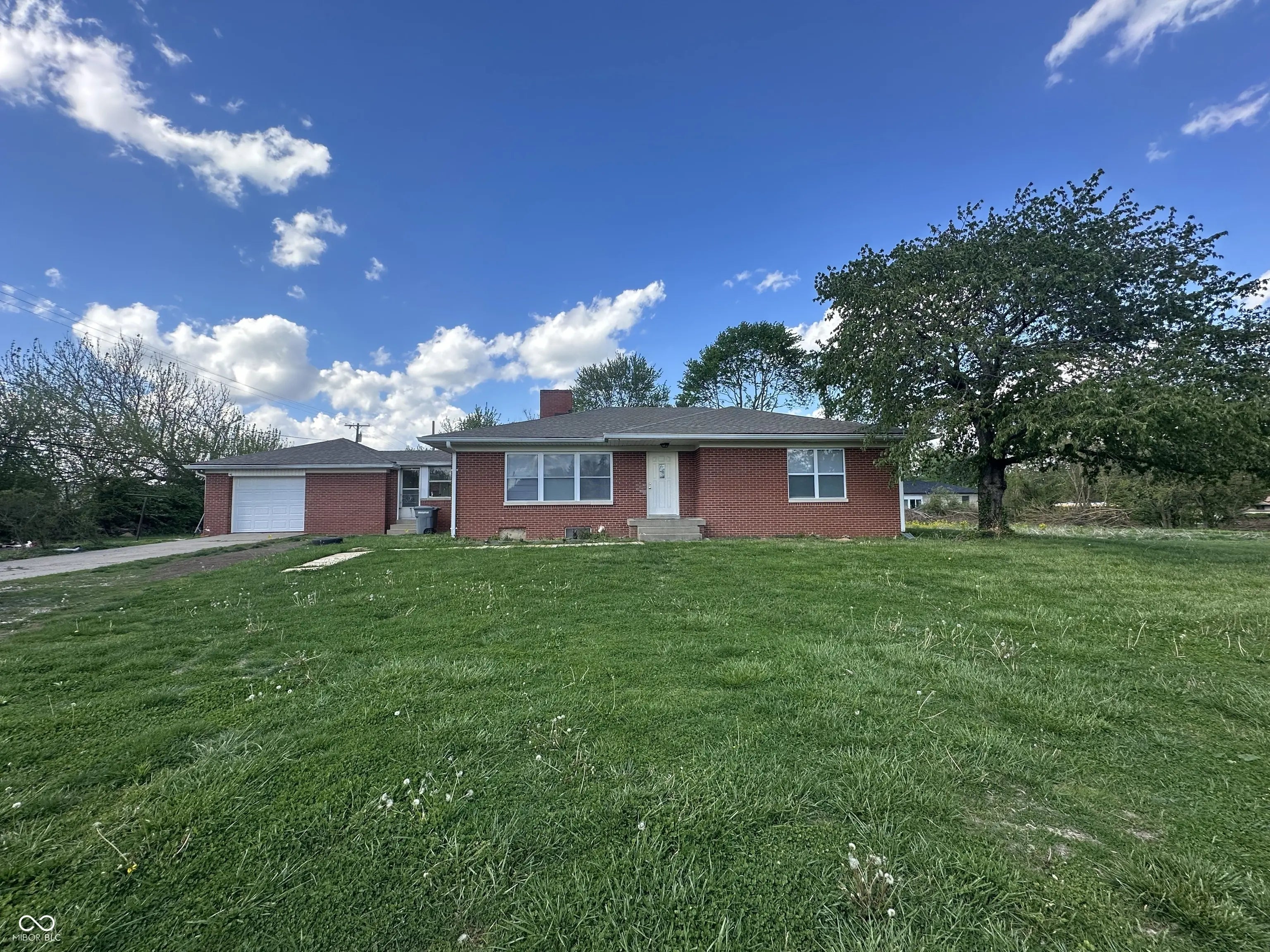 Photo of 1302 E Stop 11 Road Indianapolis, IN 46227