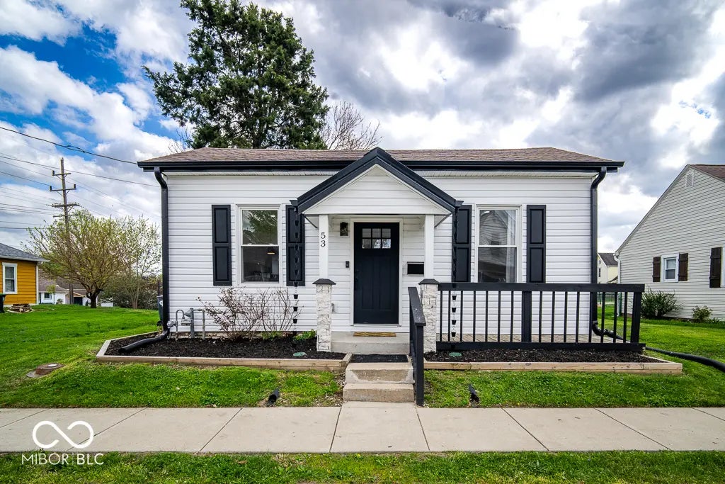 53 W Pearl Street, Greenwood