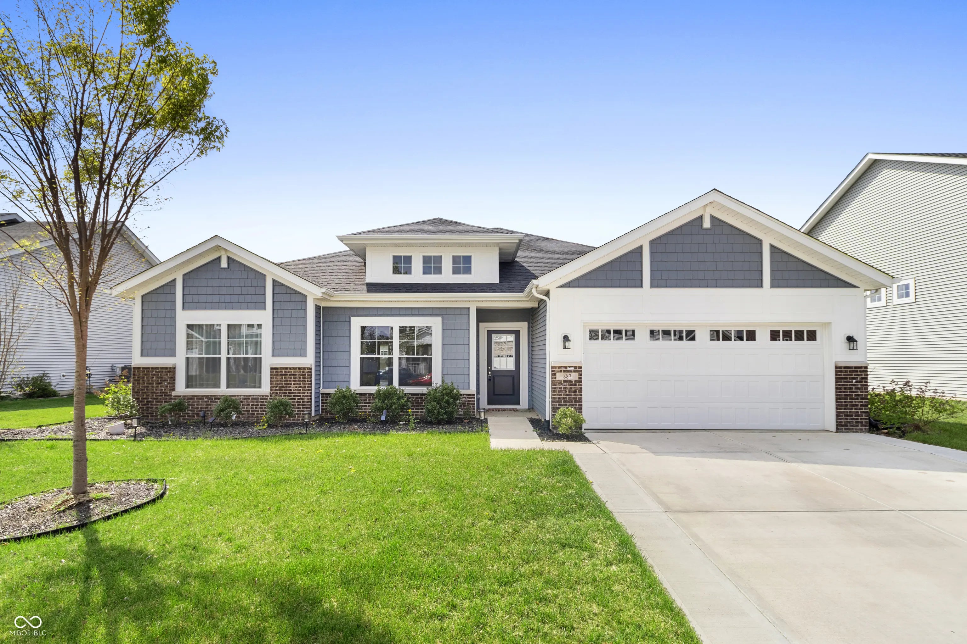 887 Rattlebox Lane, Westfield