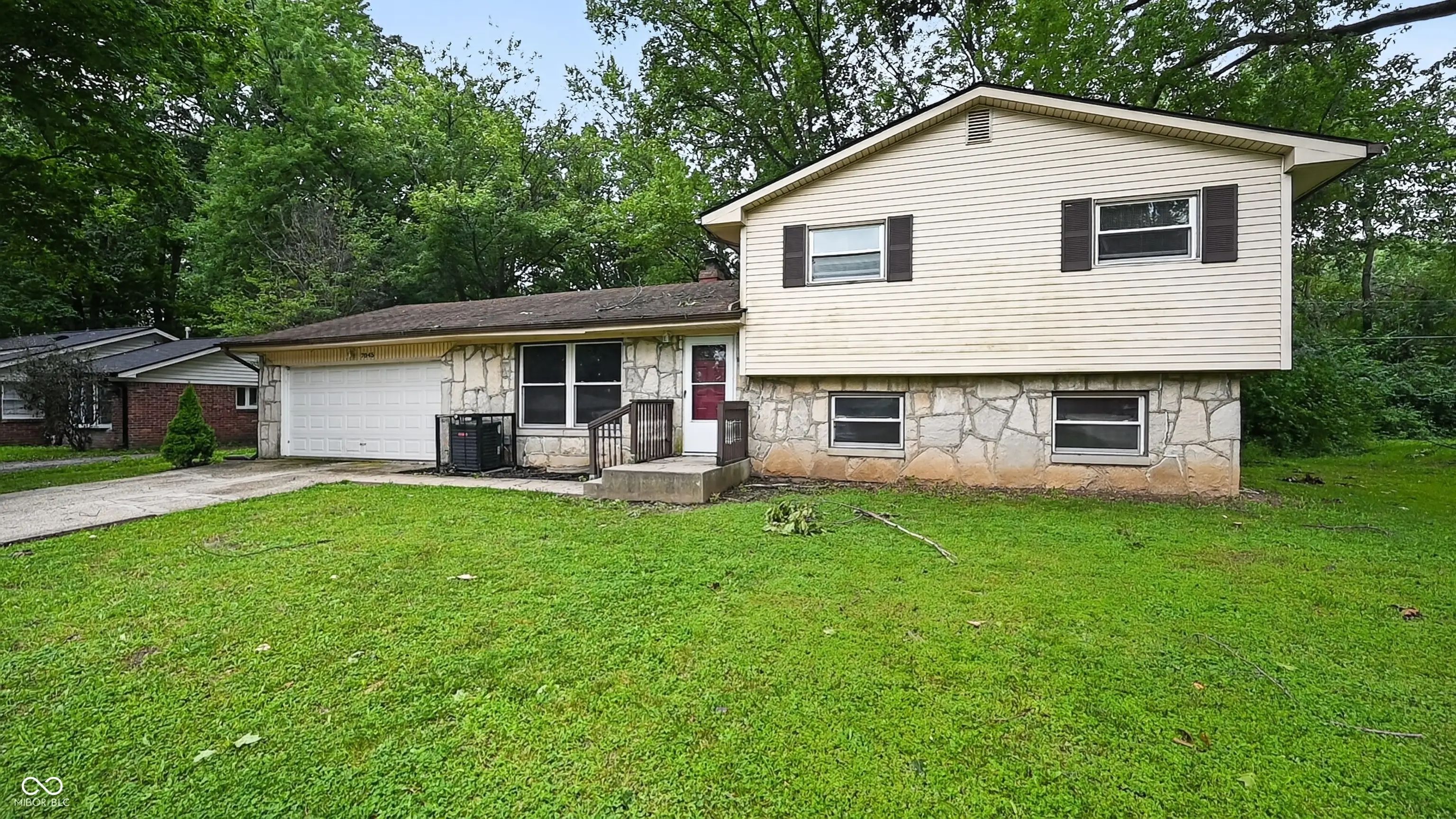 7045 Buick Drive, Indianapolis