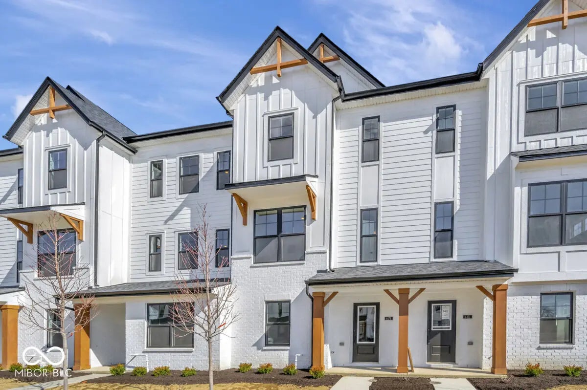 Photo of 4475 Yellowwood Avenue Brownsburg, IN 46112