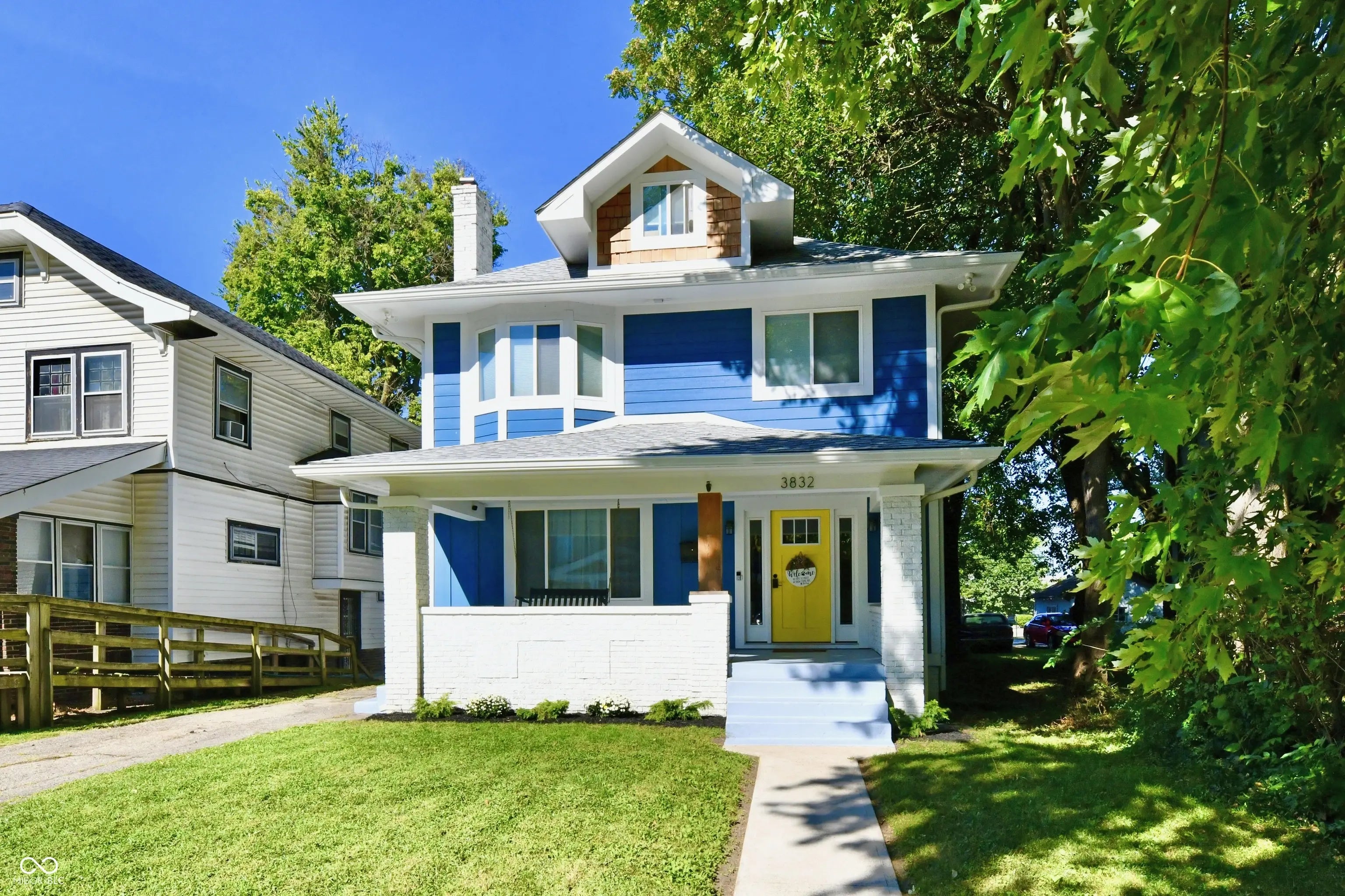 3832 Carrollton Avenue, Indianapolis