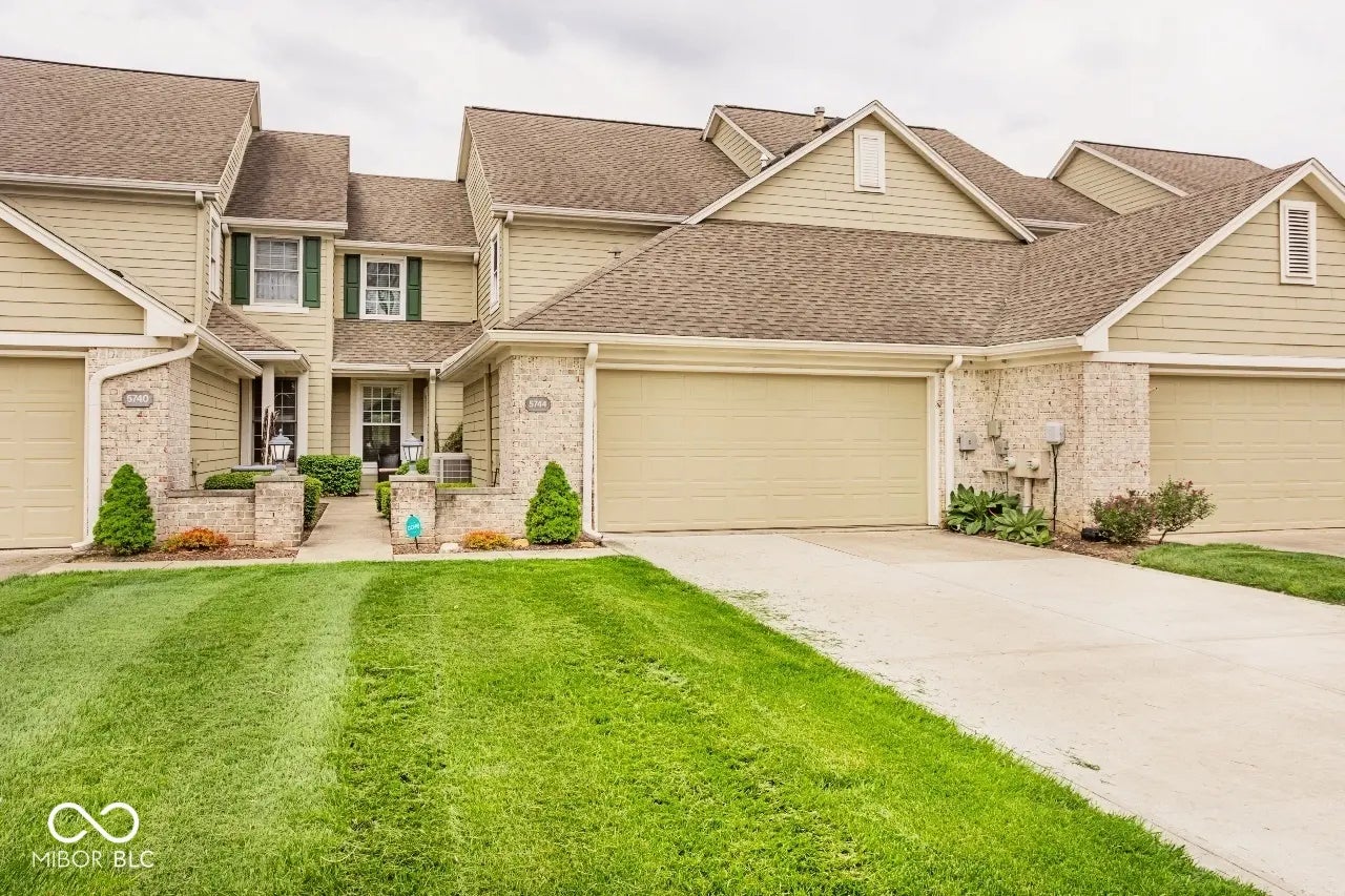 Photo of 5744 Spruce Knoll Court Indianapolis, IN 46220
