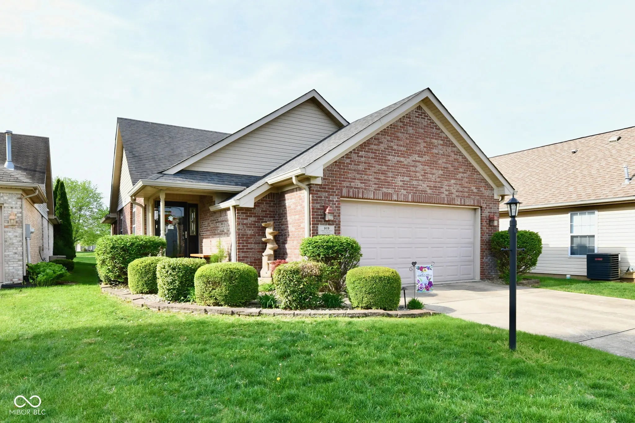 919 Amesbury Court, Indianapolis