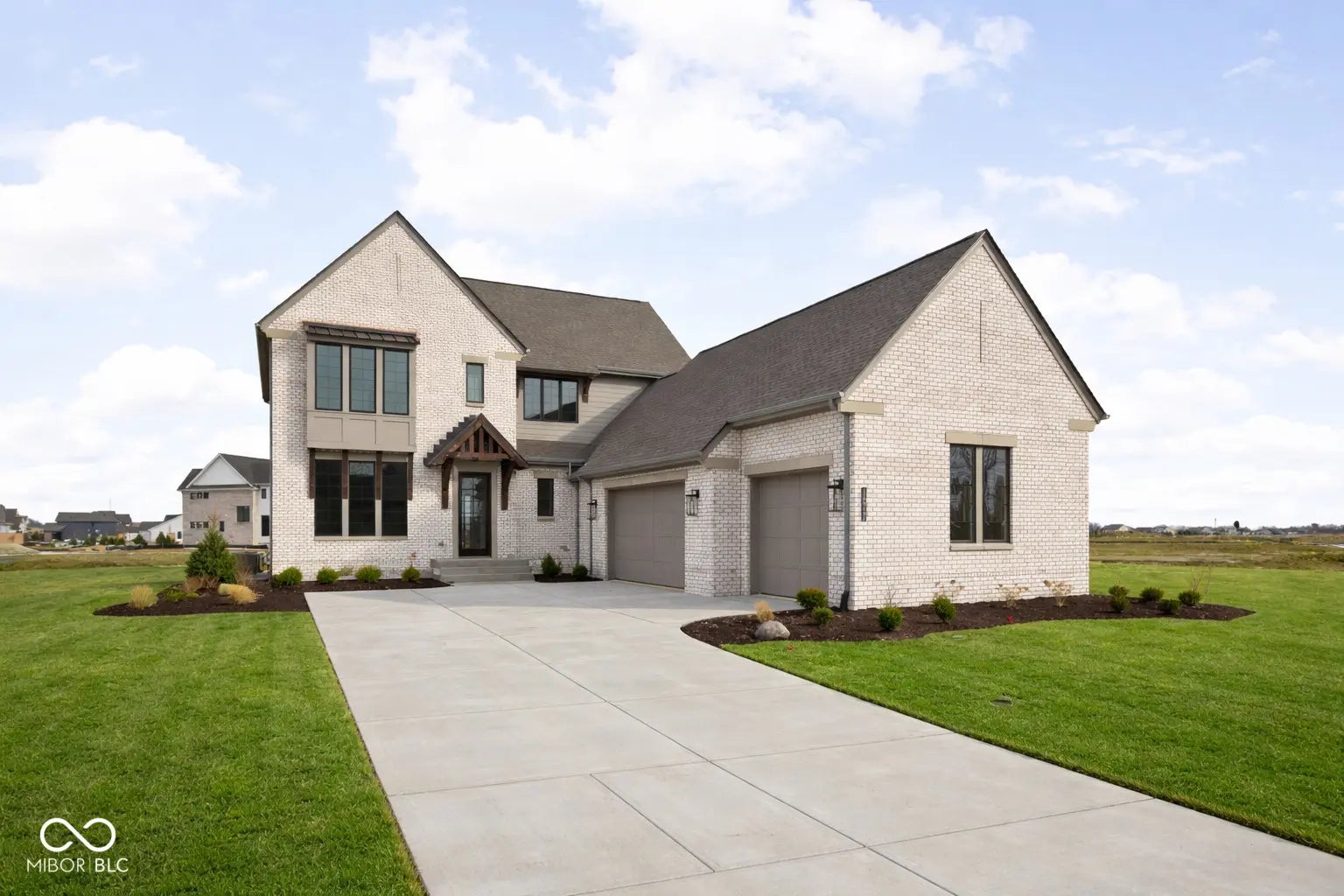 16927 Tractive Drive, Westfield