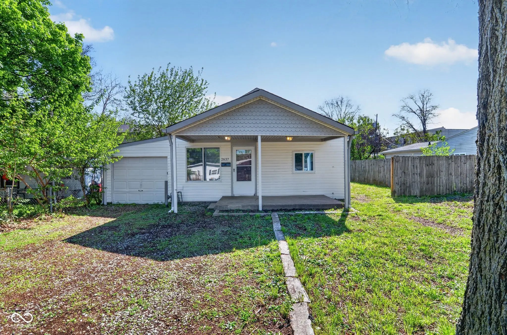 2637 S Randolph Street, Indianapolis