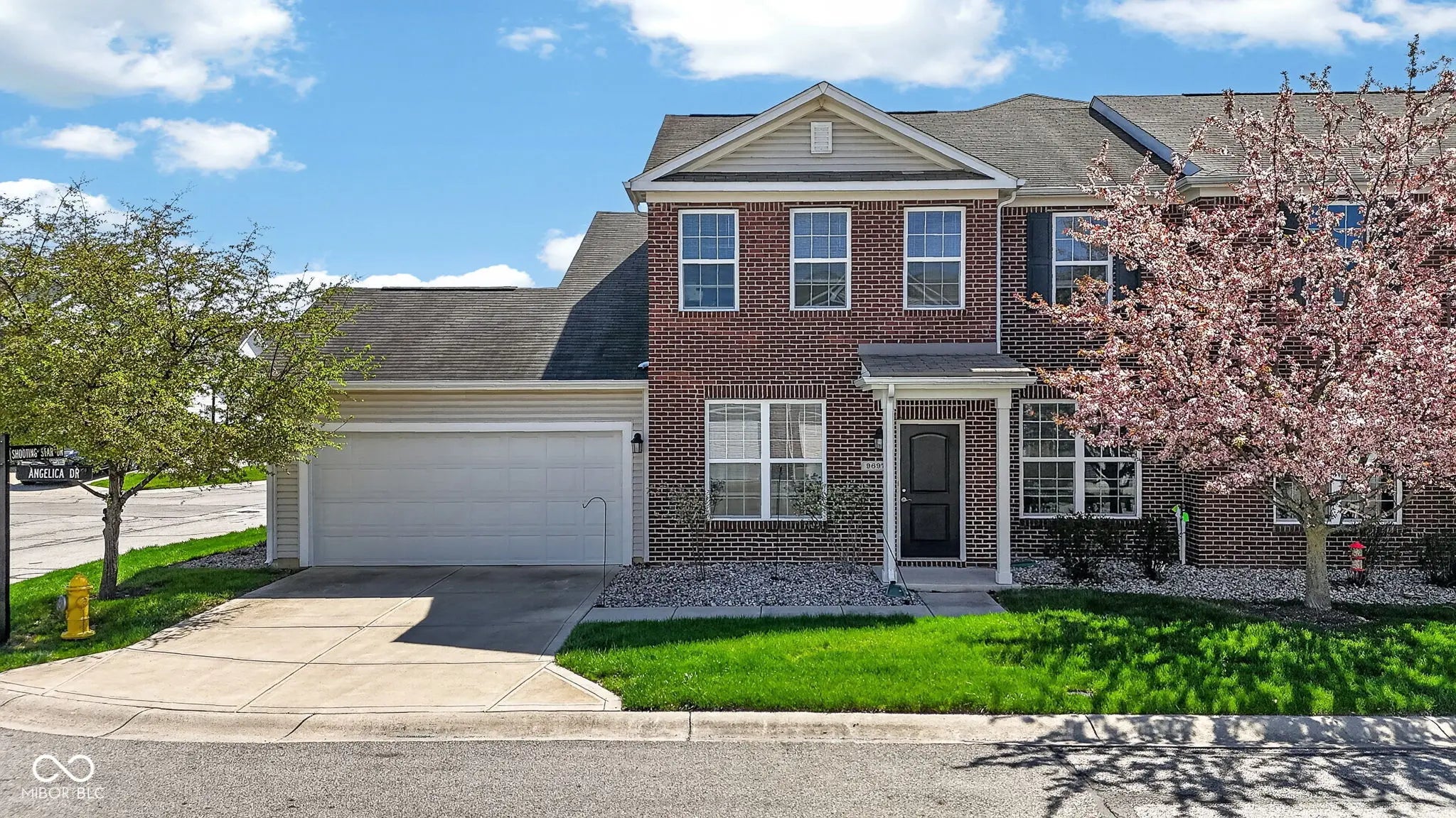 9697 Angelica Drive, Noblesville