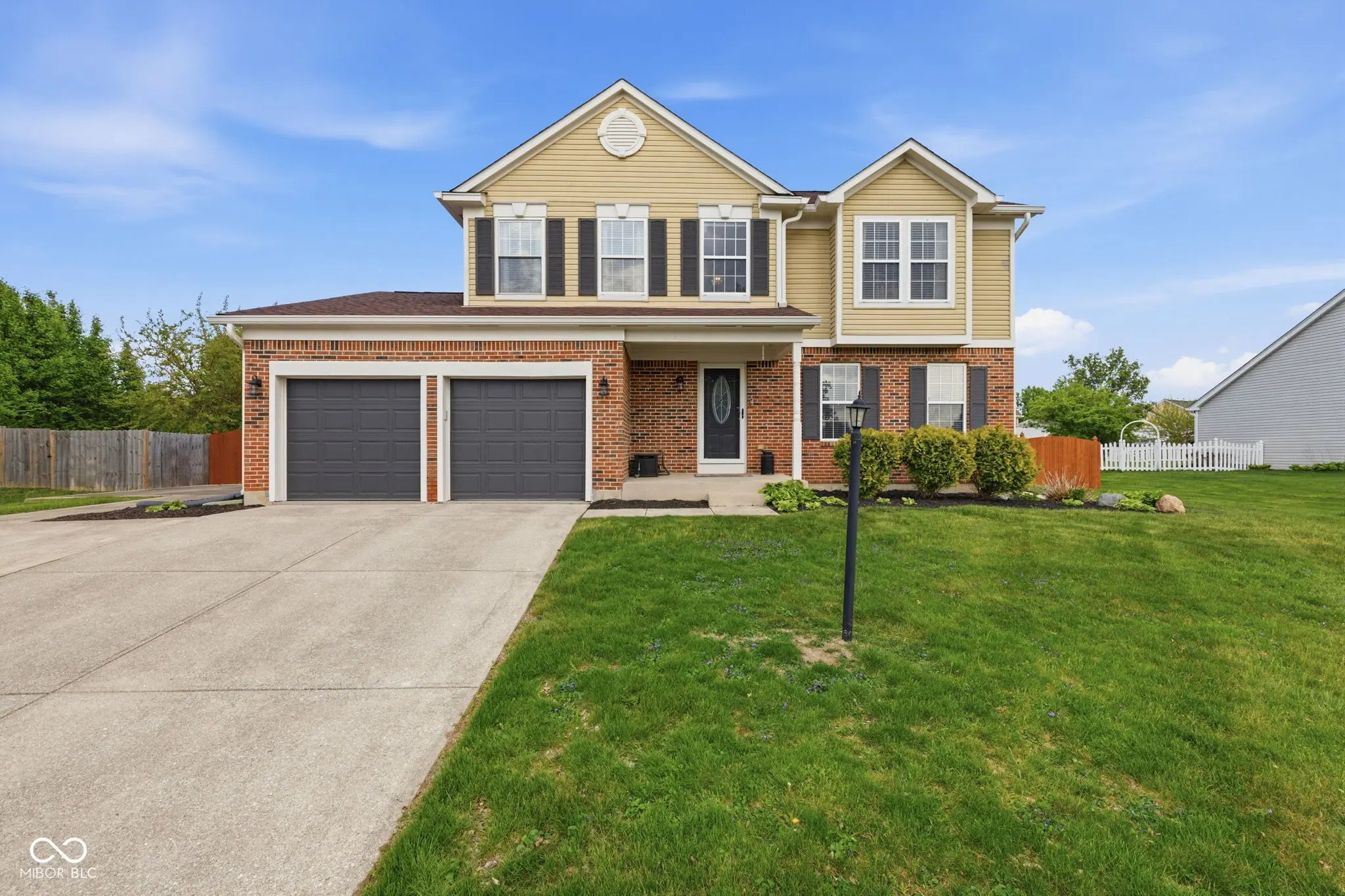 Photo of 721 Creston Point Circle Indianapolis, IN 46239