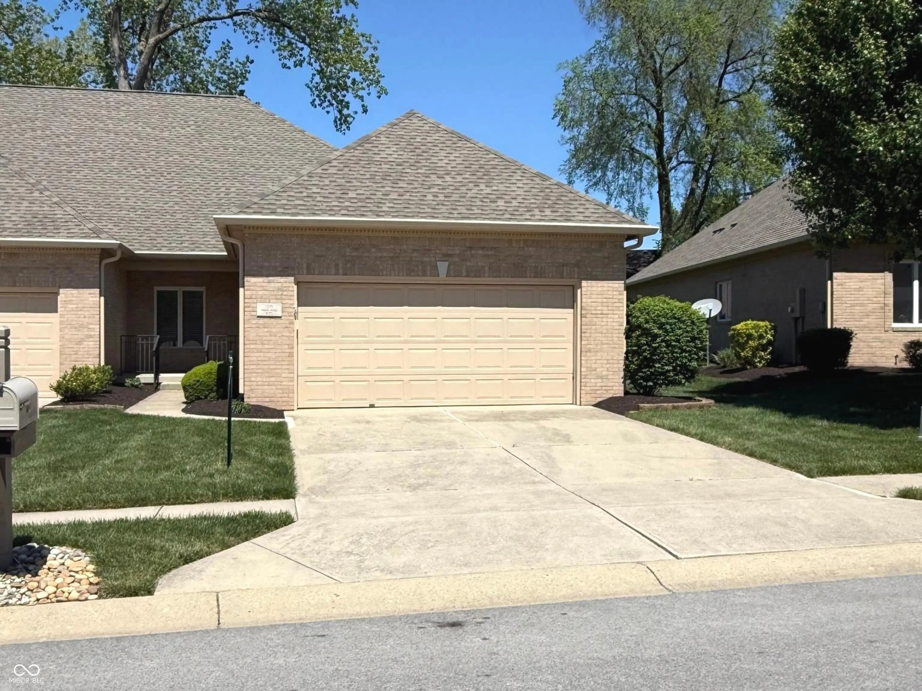 Photo of 1370 Heron Ridge Boulevard Greenwood, IN 46143