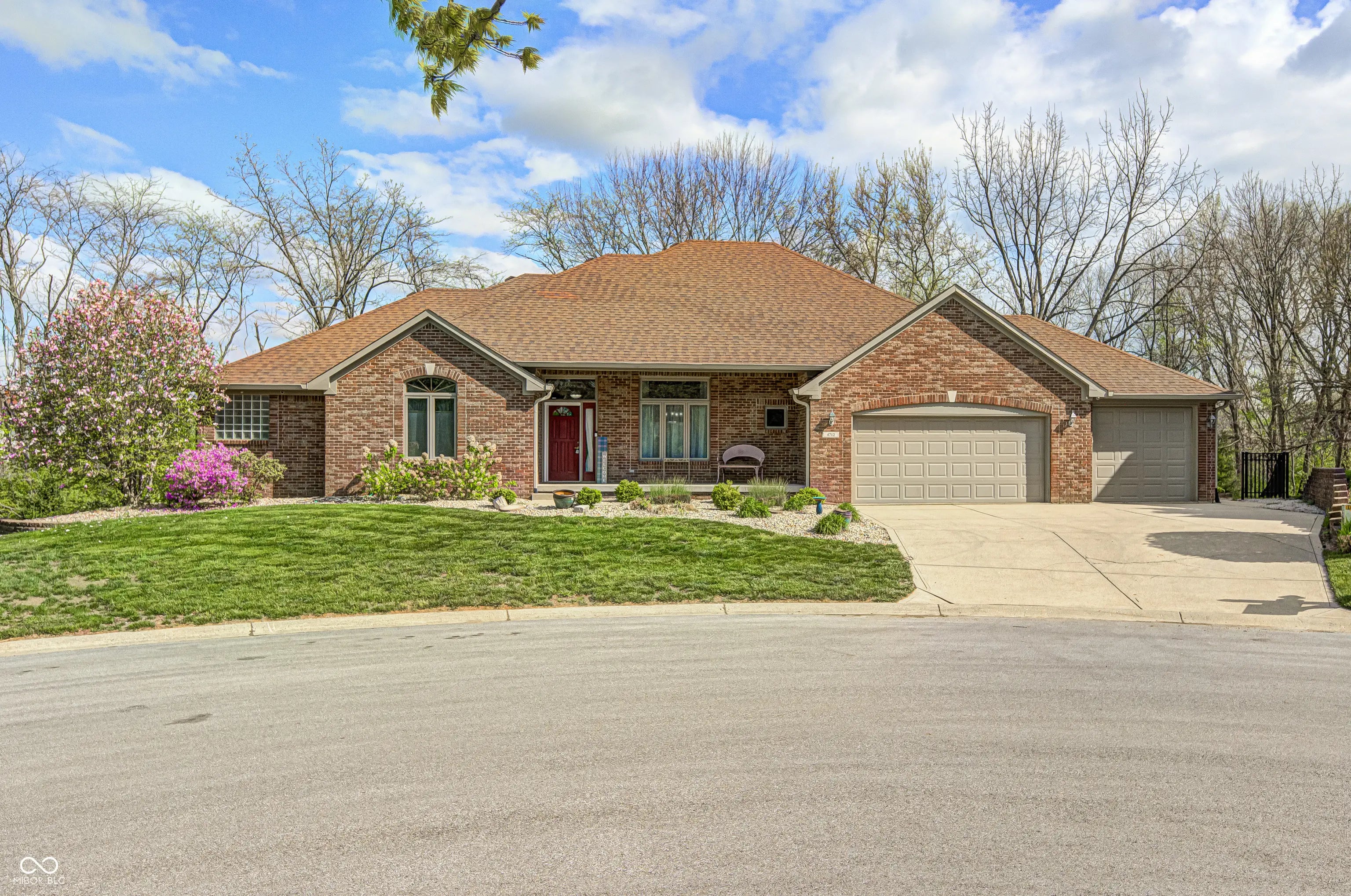 4712 Auburn Ford, Greenwood