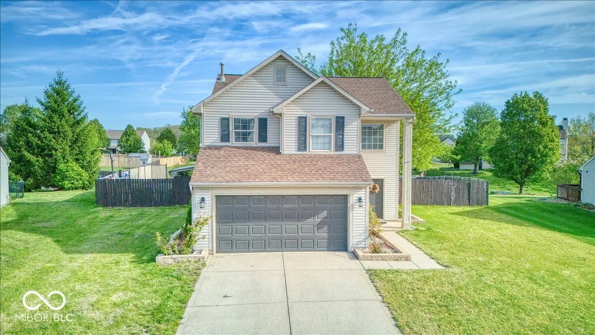 Photo of 10194 Buell Drive Avon, IN 46123