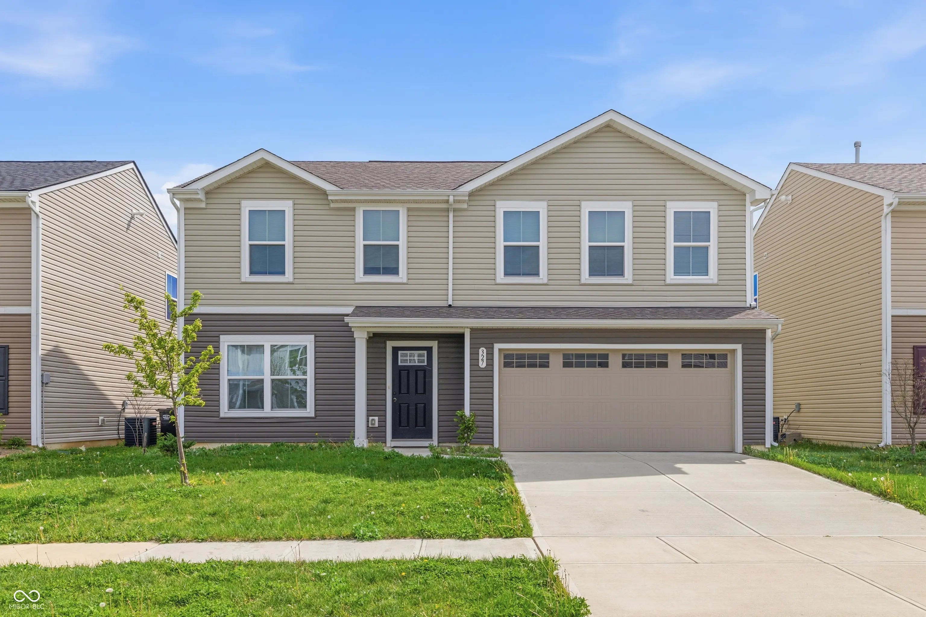 327 Campus Lane, Greenwood