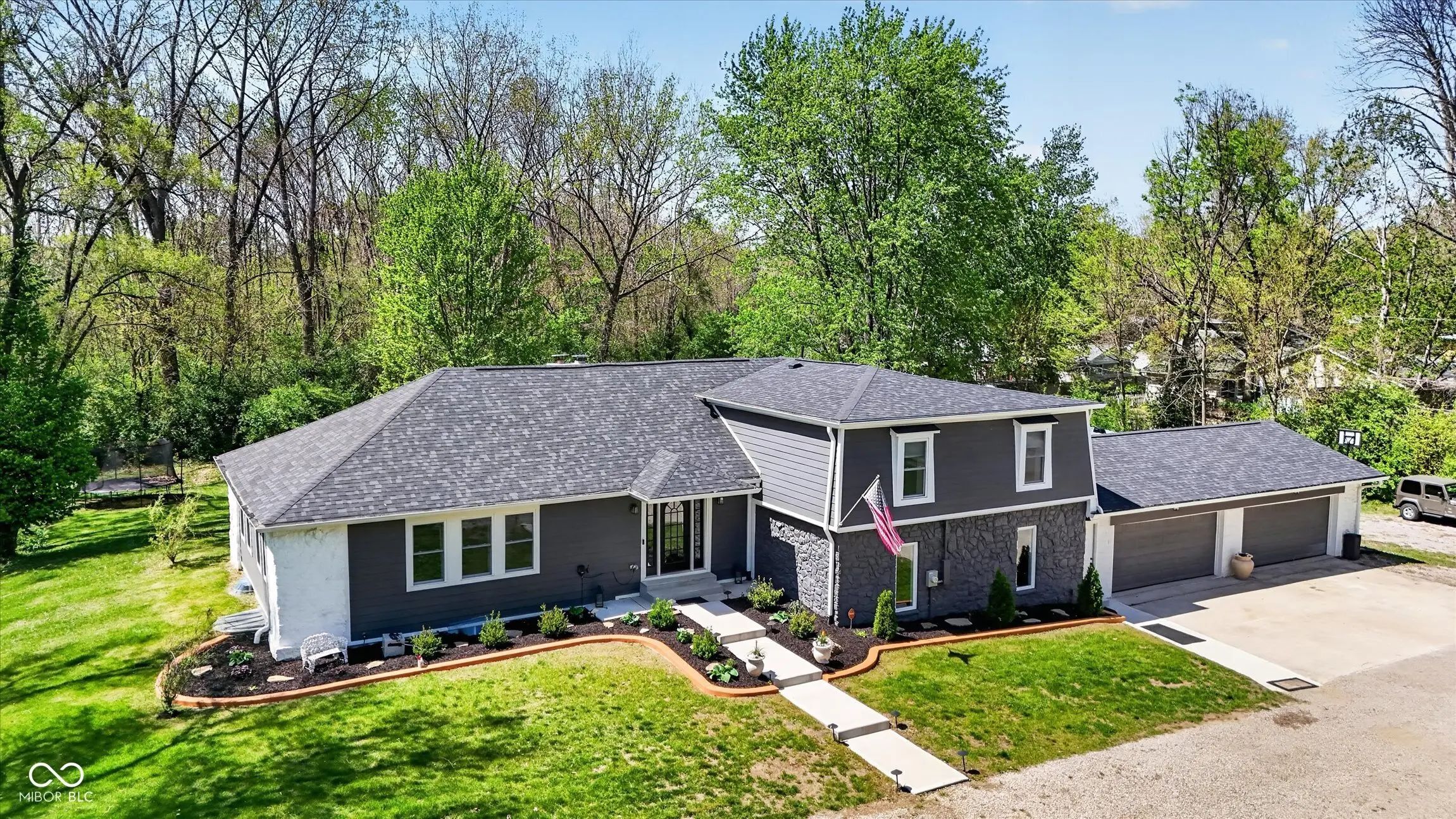 5726 Cooper Road, Indianapolis