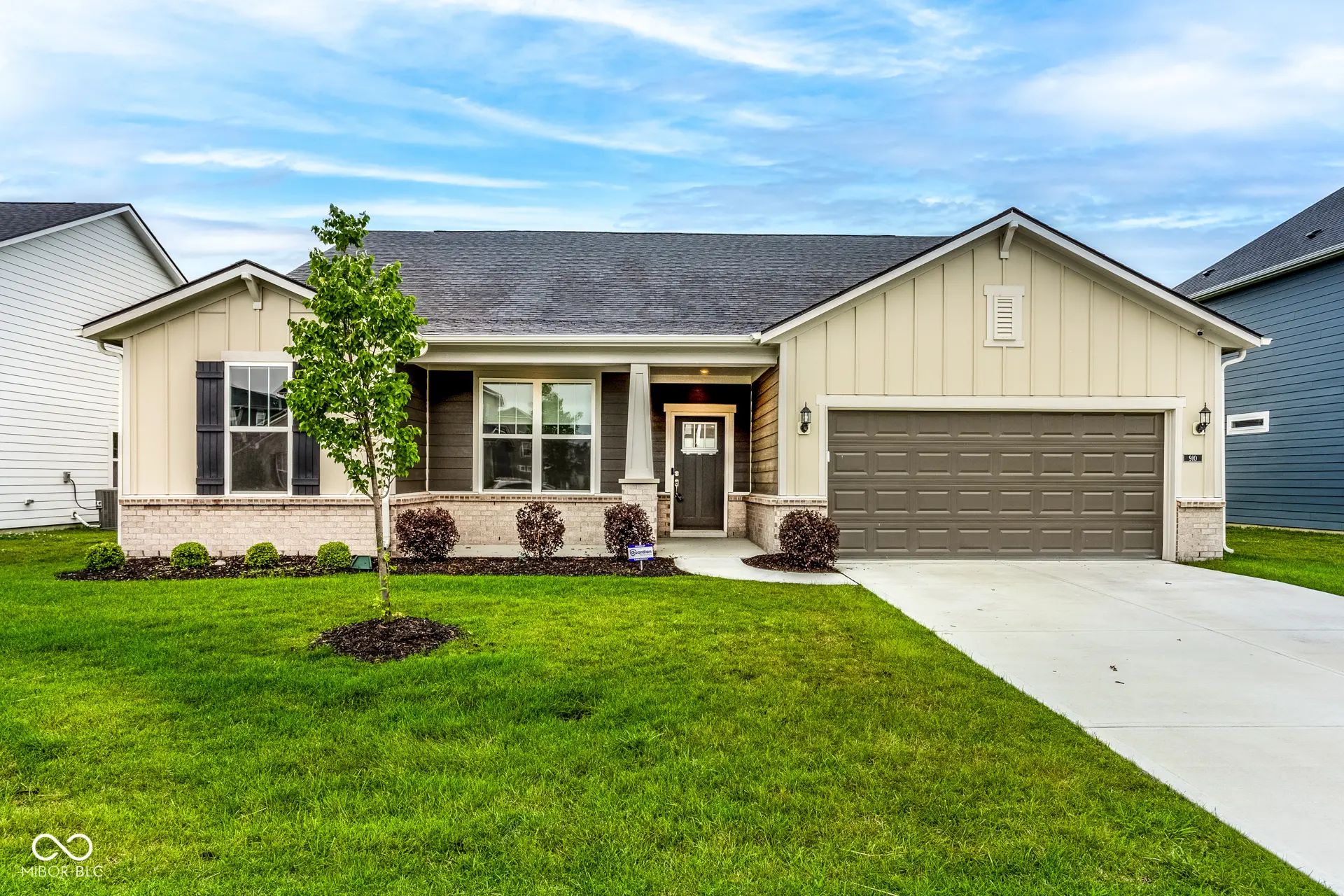 Photo of 910 Jordan Court Avon, IN 46123