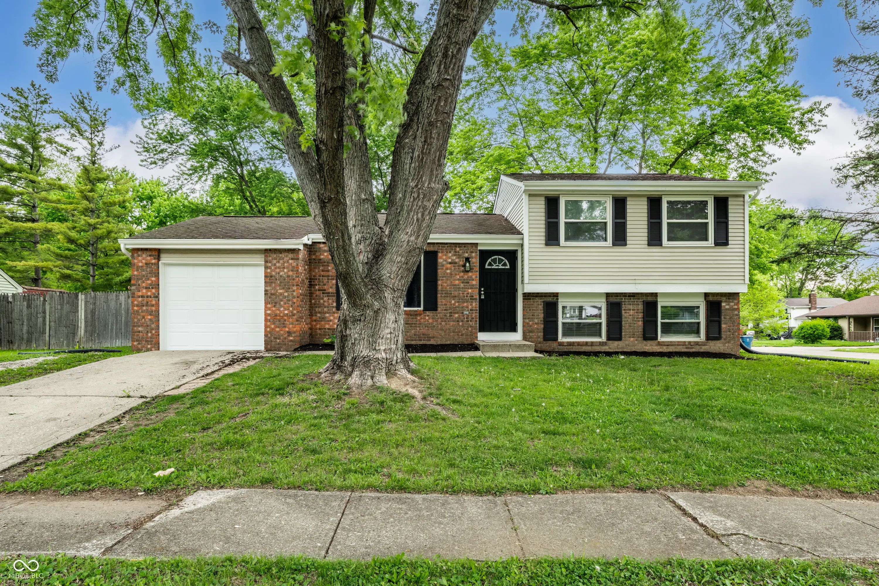 1501 Butternut Lane, Indianapolis