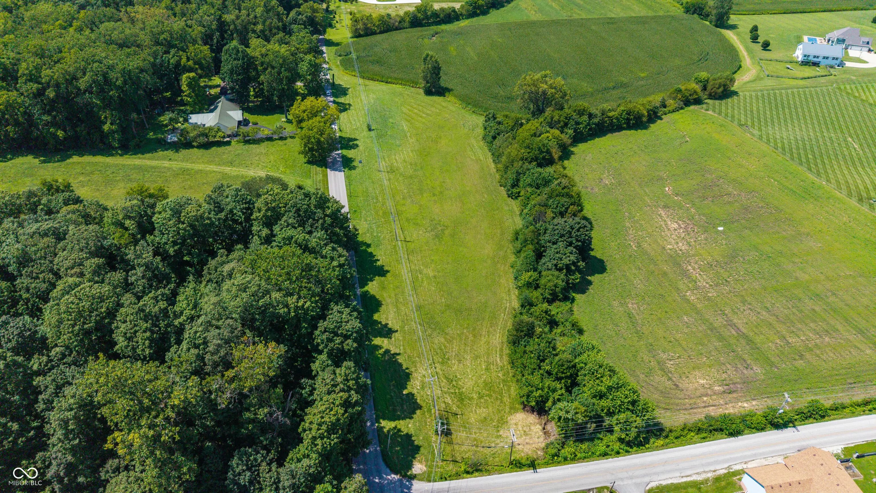 6050 W Smokey Row Road, Greenwood
