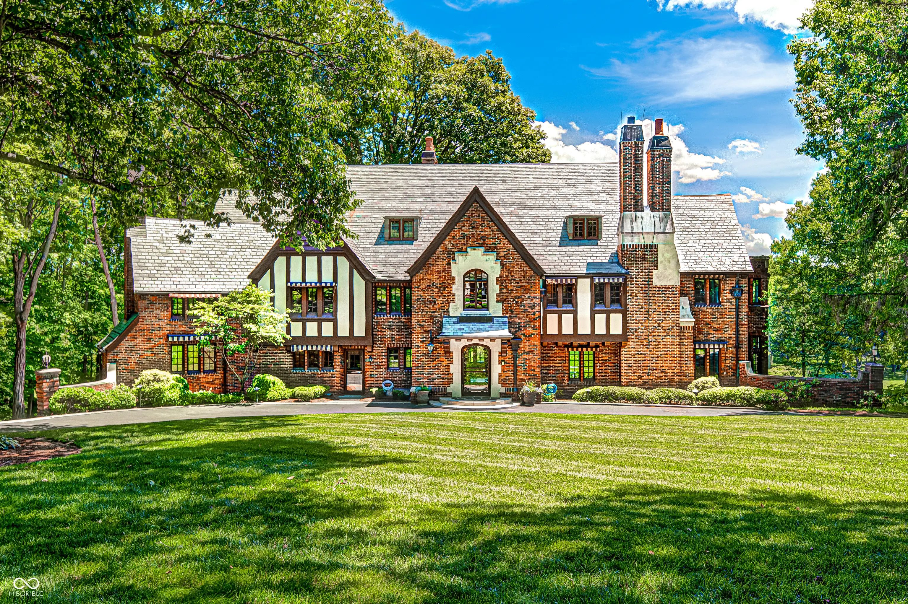 Photo of 5625 Sunset Lane Indianapolis, IN 46228