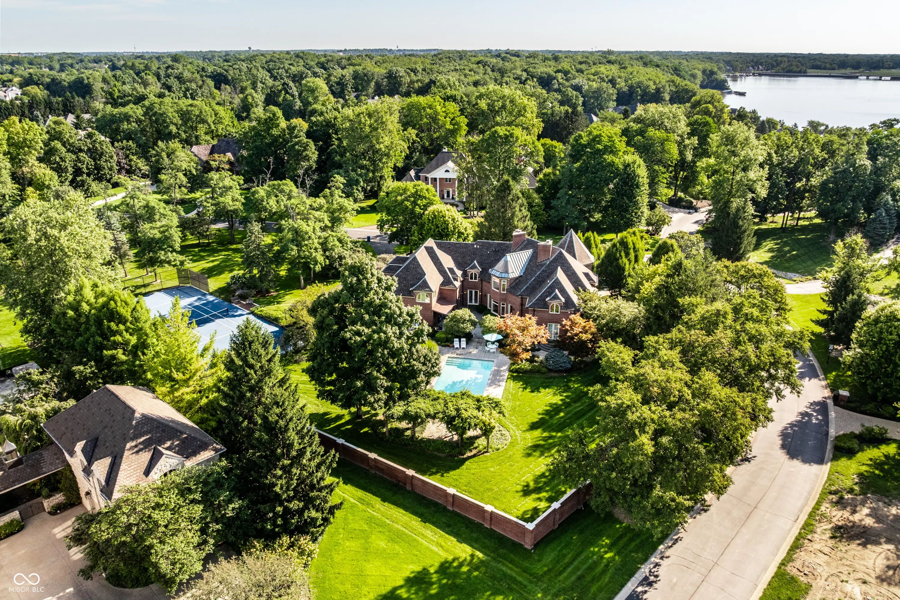 290 Breakwater Drive, Fishers