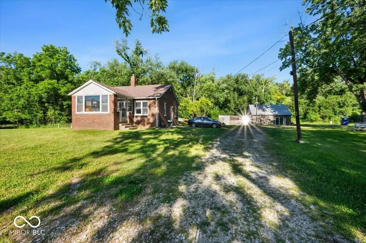 5118 Sandhurst Drive, Indianapolis