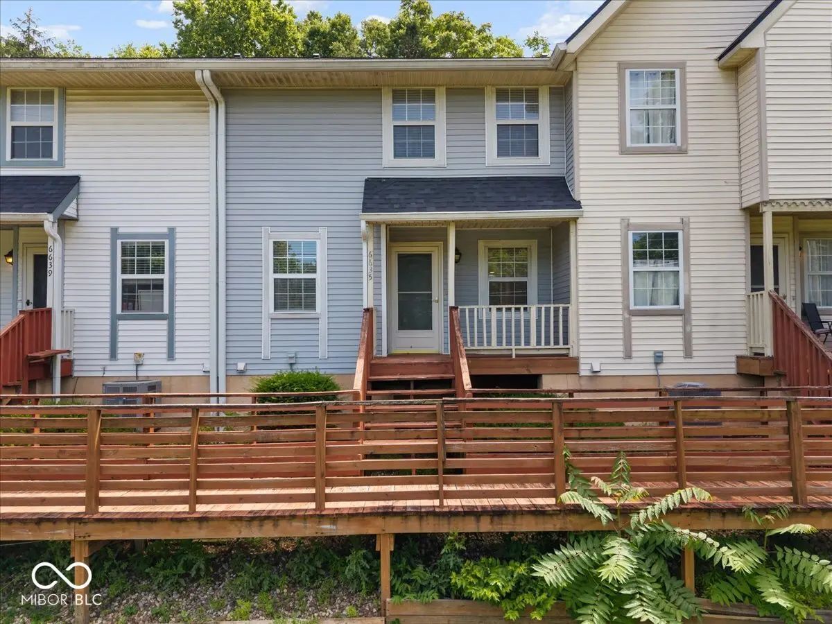 6635 N College Avenue N, Indianapolis