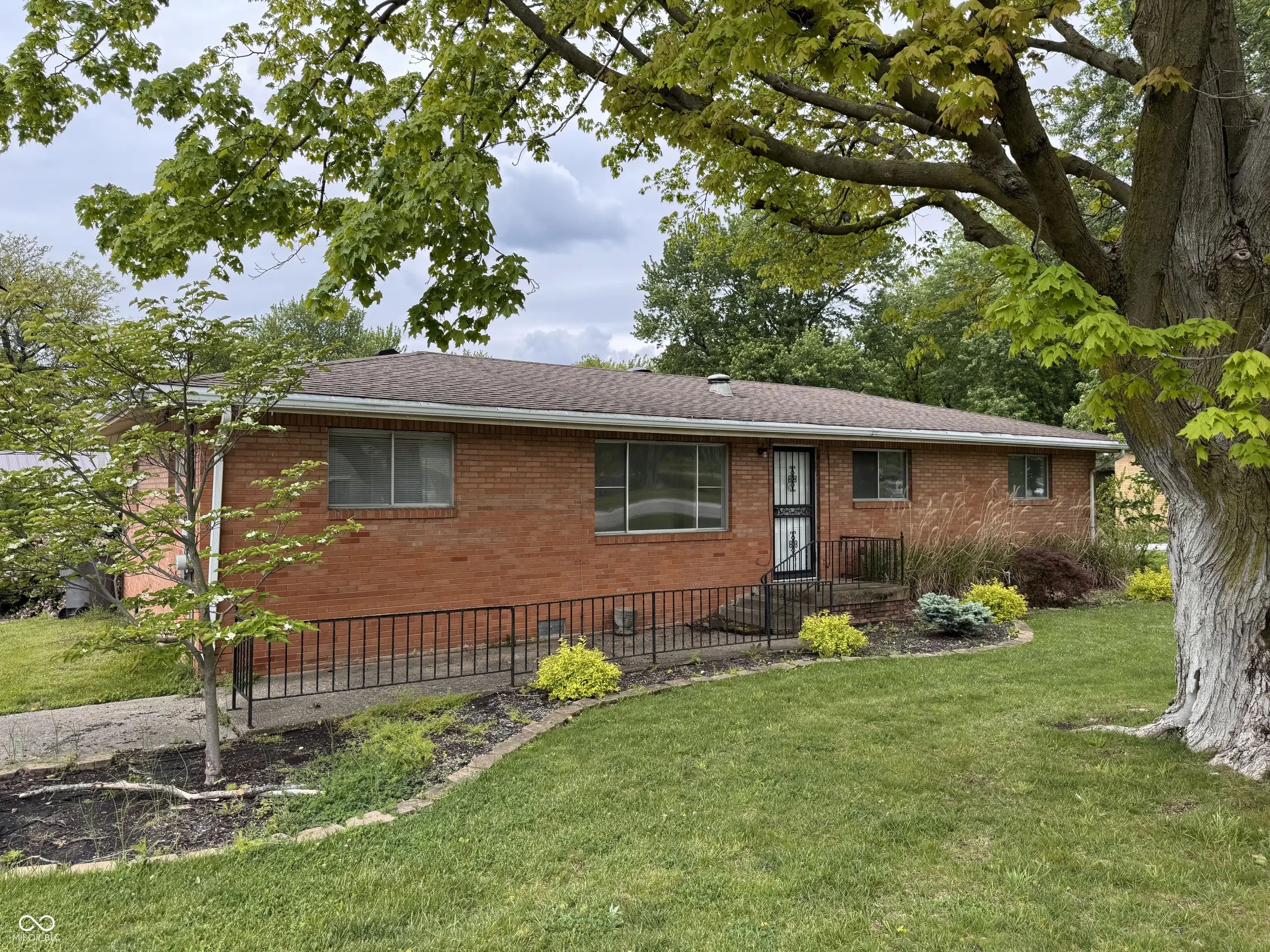 6120 S Emerson Avenue, Indianapolis