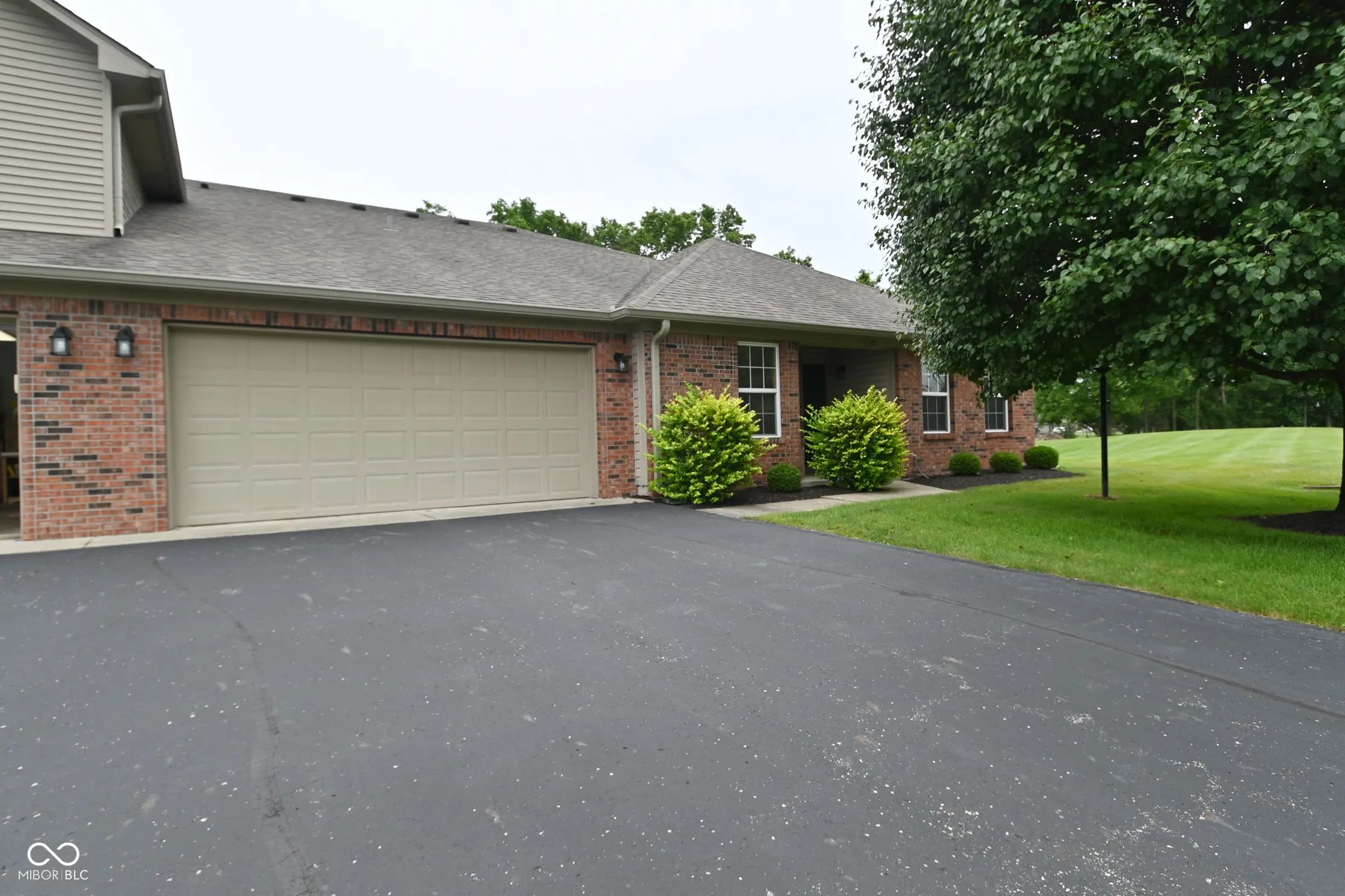 6033 Carriage Corner, Indianapolis