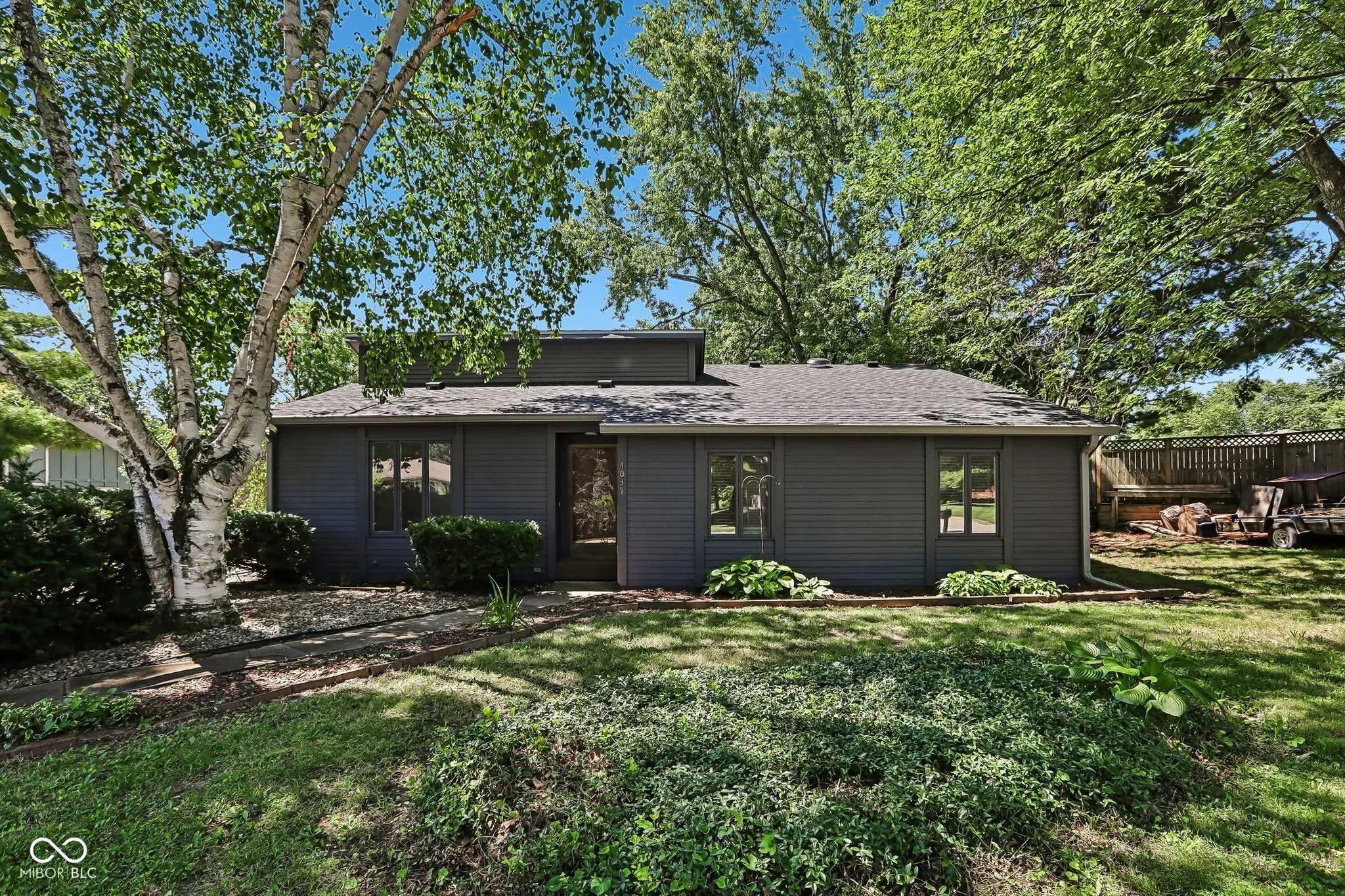 4037 Hillendale Drive, Greenwood
