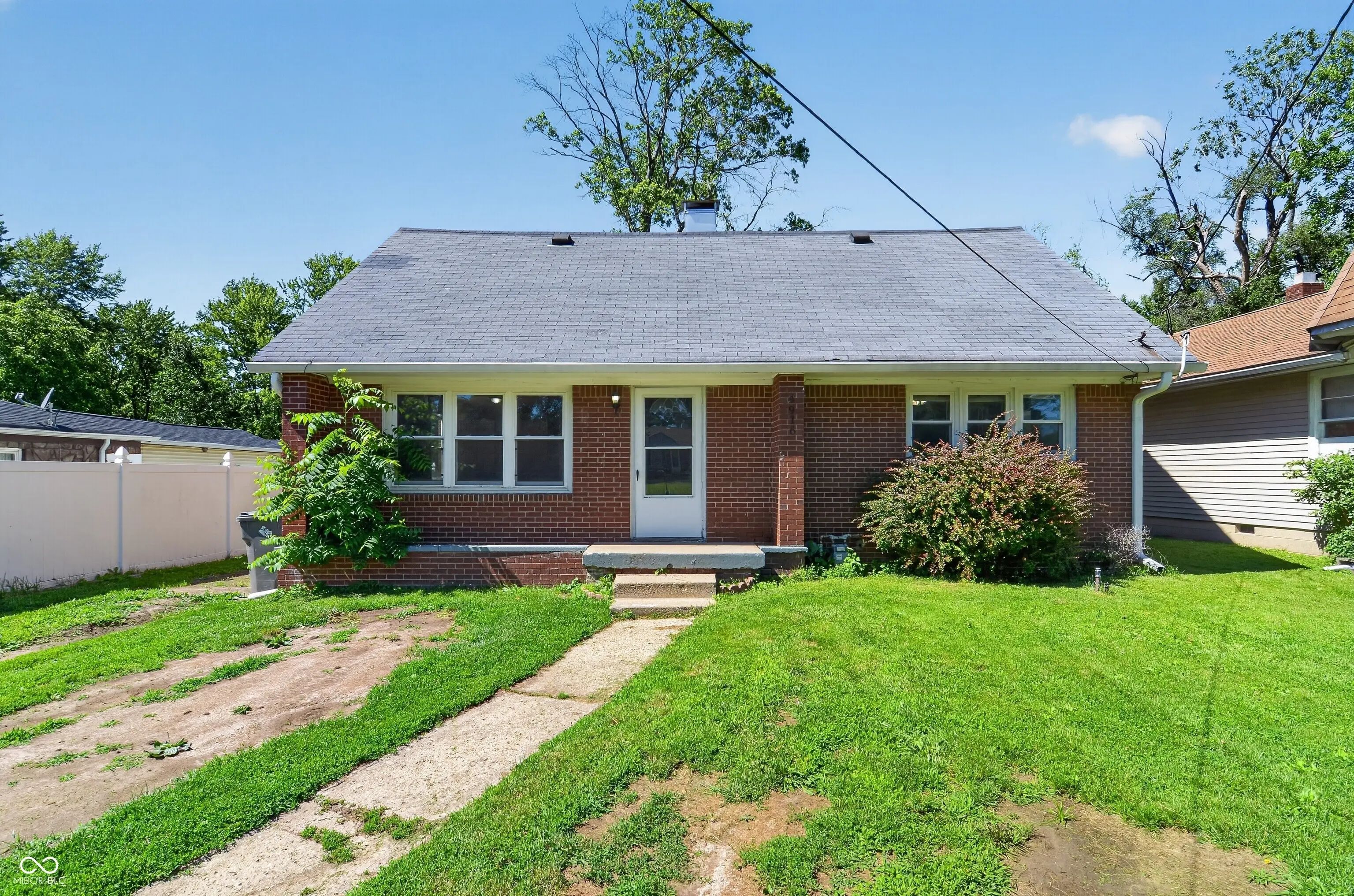 4916 E 39th Street, Indianapolis