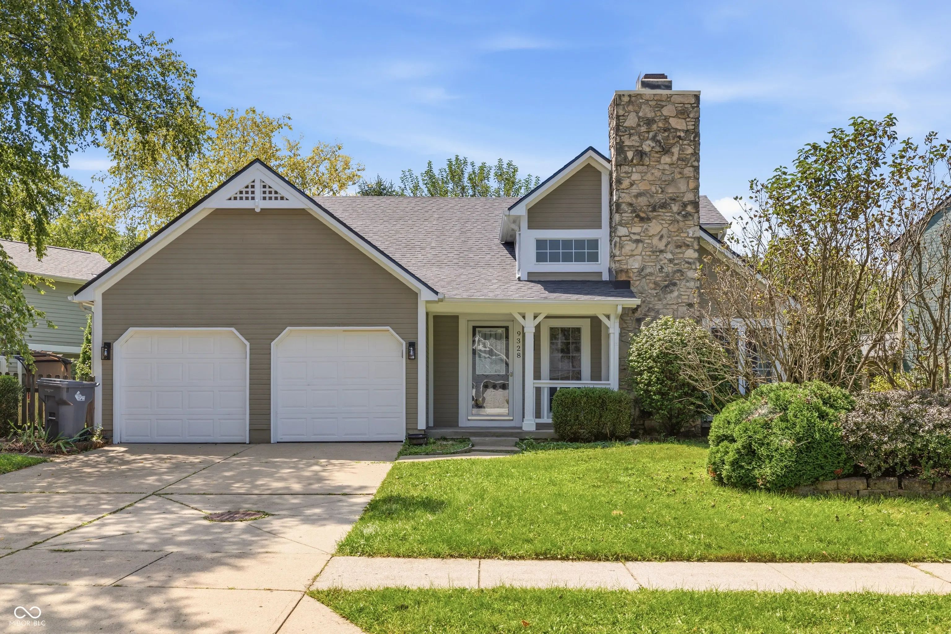 9328 Homeside Drive, Indianapolis