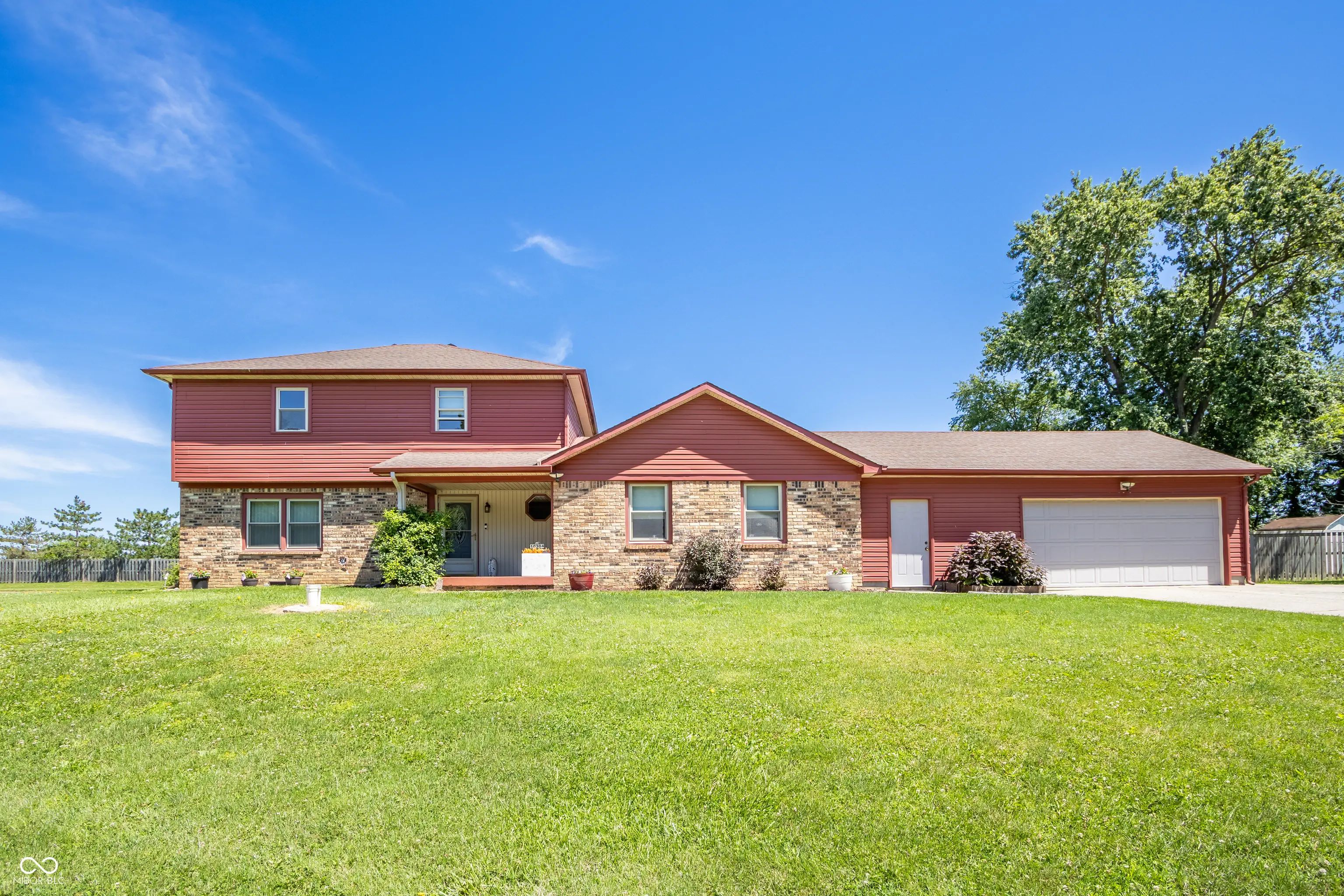 10304 Whispering Winds Drive, Indianapolis