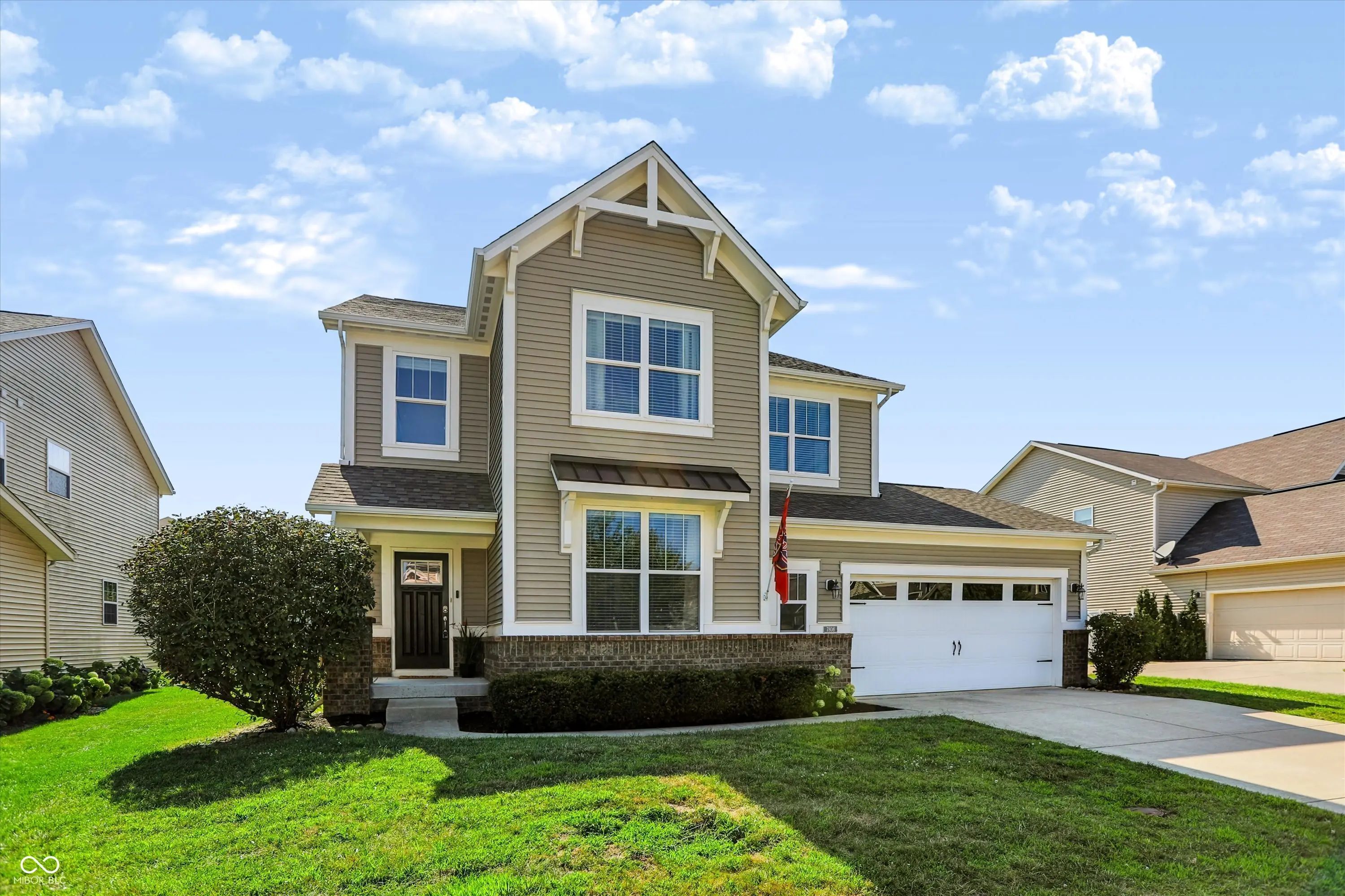 Photo of 7808 Hedgehop Drive Zionsville, IN 46077