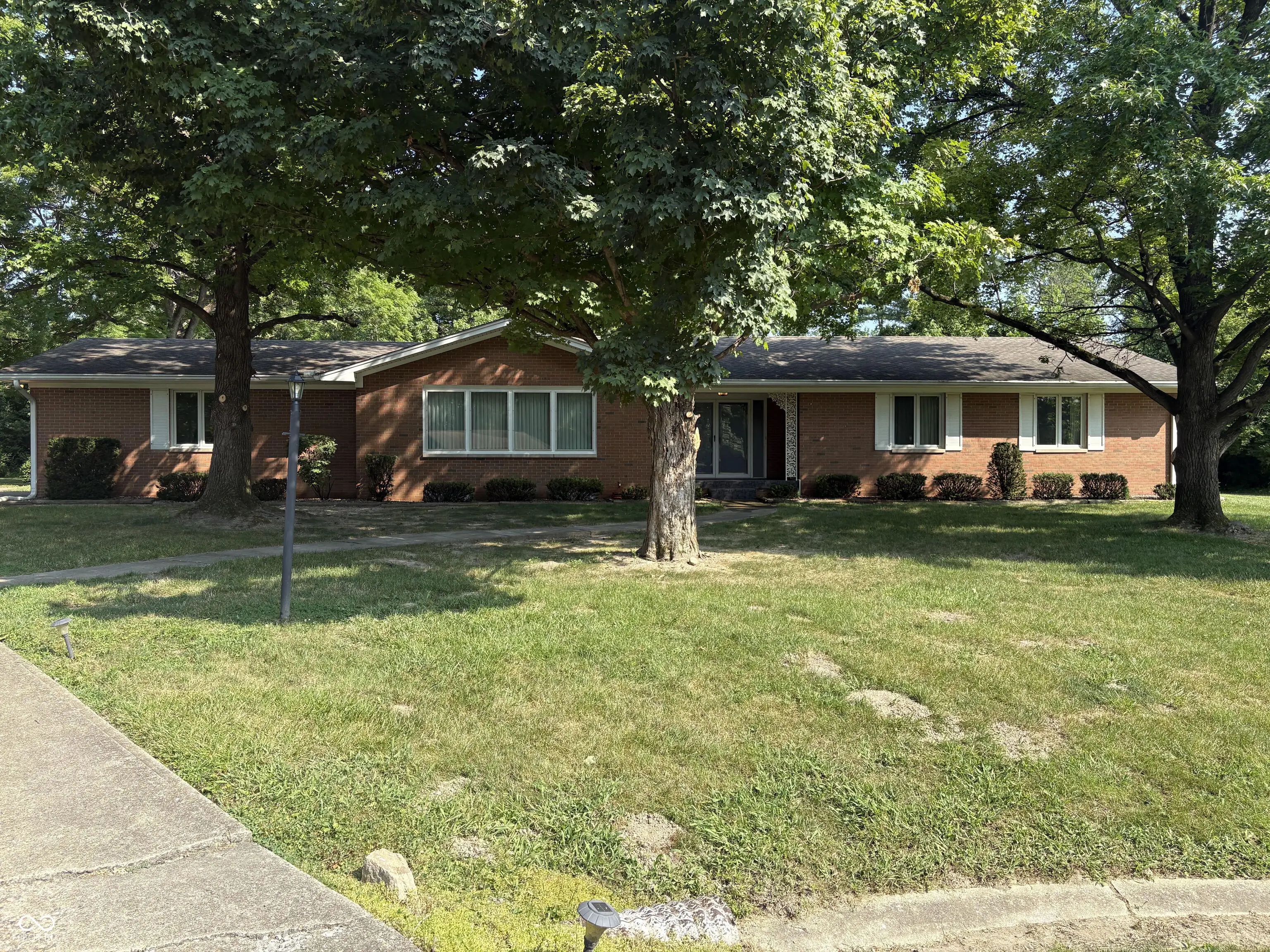 Photo of 8836 Westminster Court Indianapolis, IN 46256