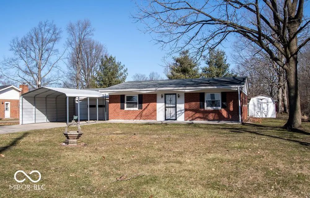 8636 E Edgewood Avenue, Indianapolis