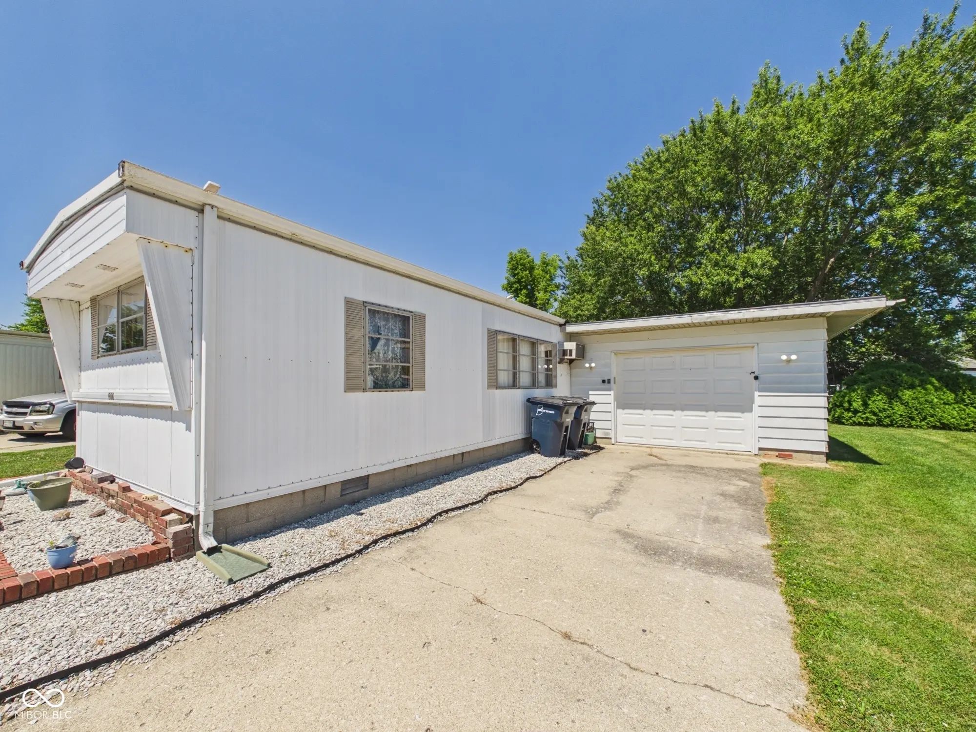 Photo of 908 Washington Parkway Elwood, IN 46036