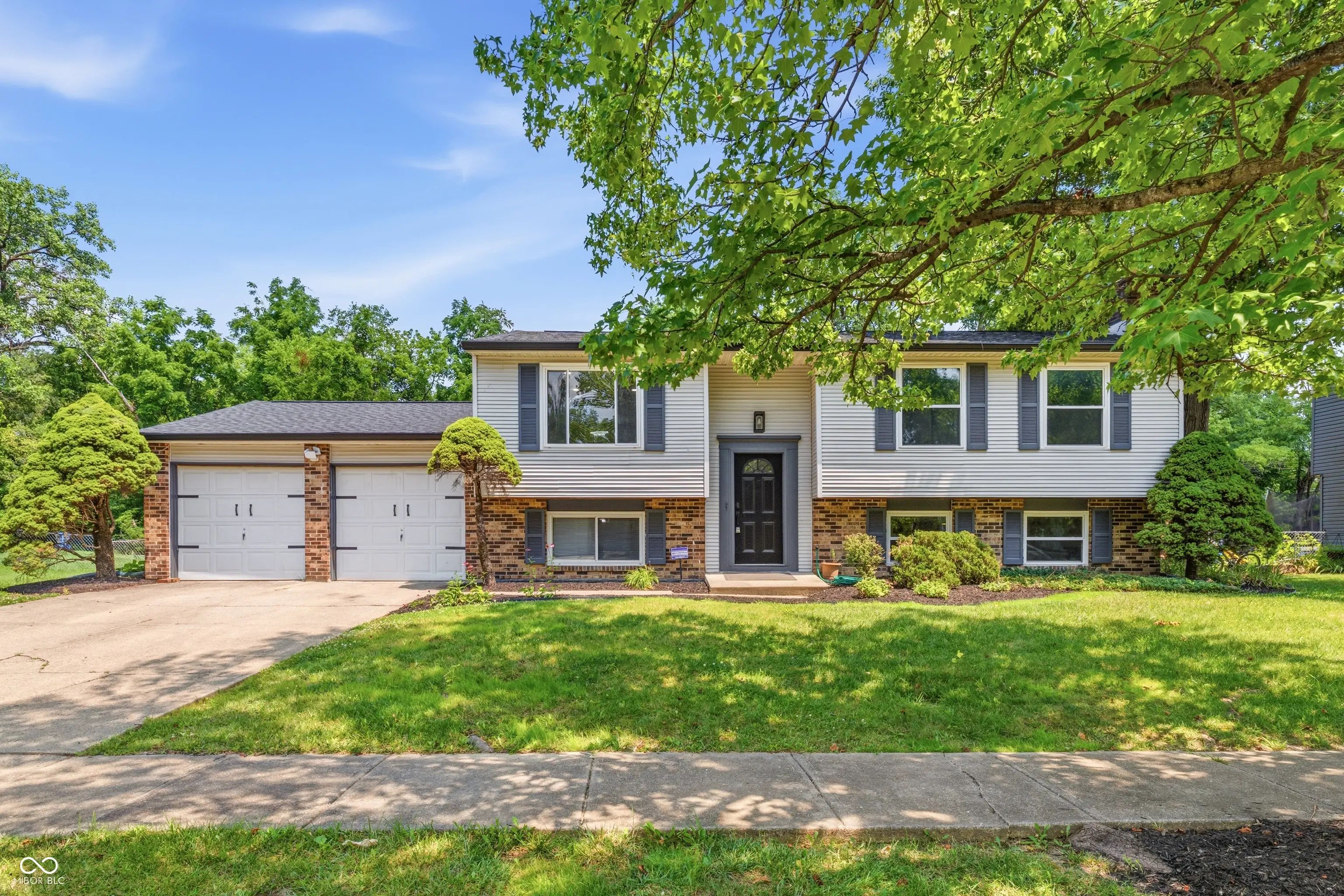 9505 Thornwood Drive, Indianapolis