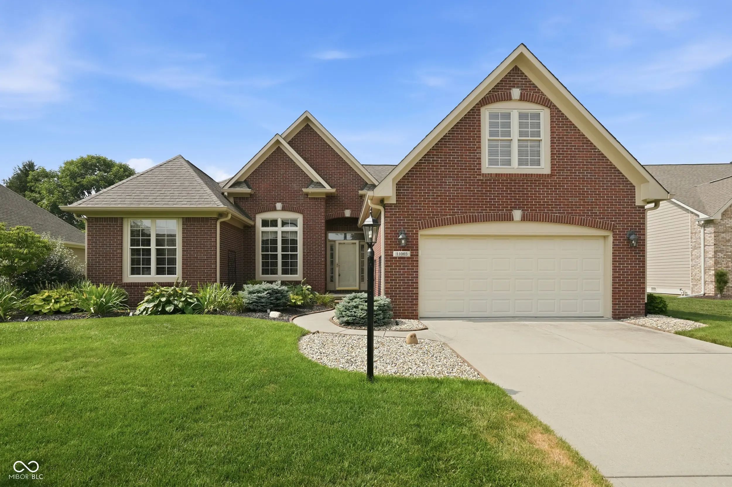 Photo of 11003 Treyburn Drive Fishers, IN 46037