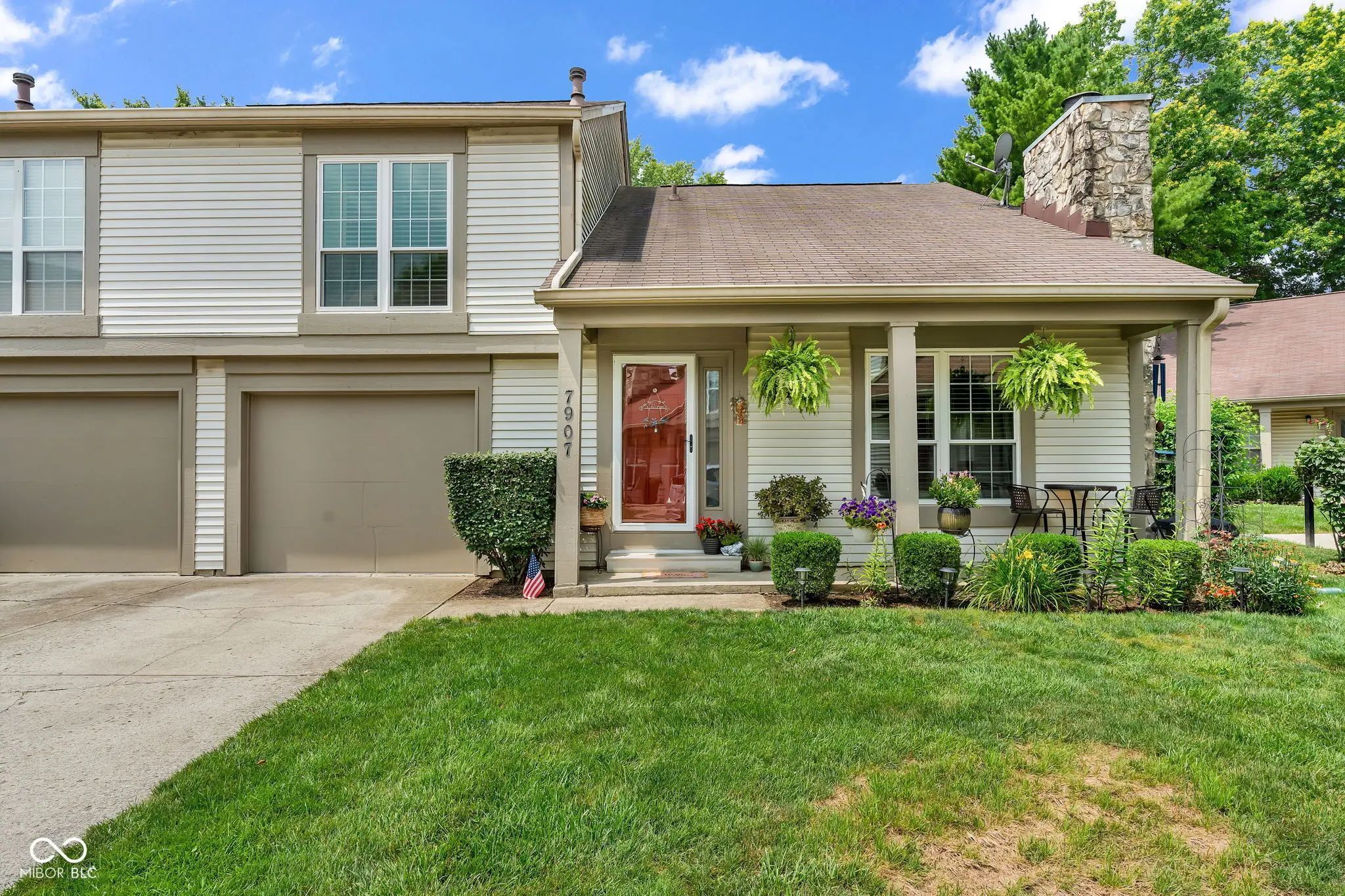 7907 Hunters Path, Indianapolis