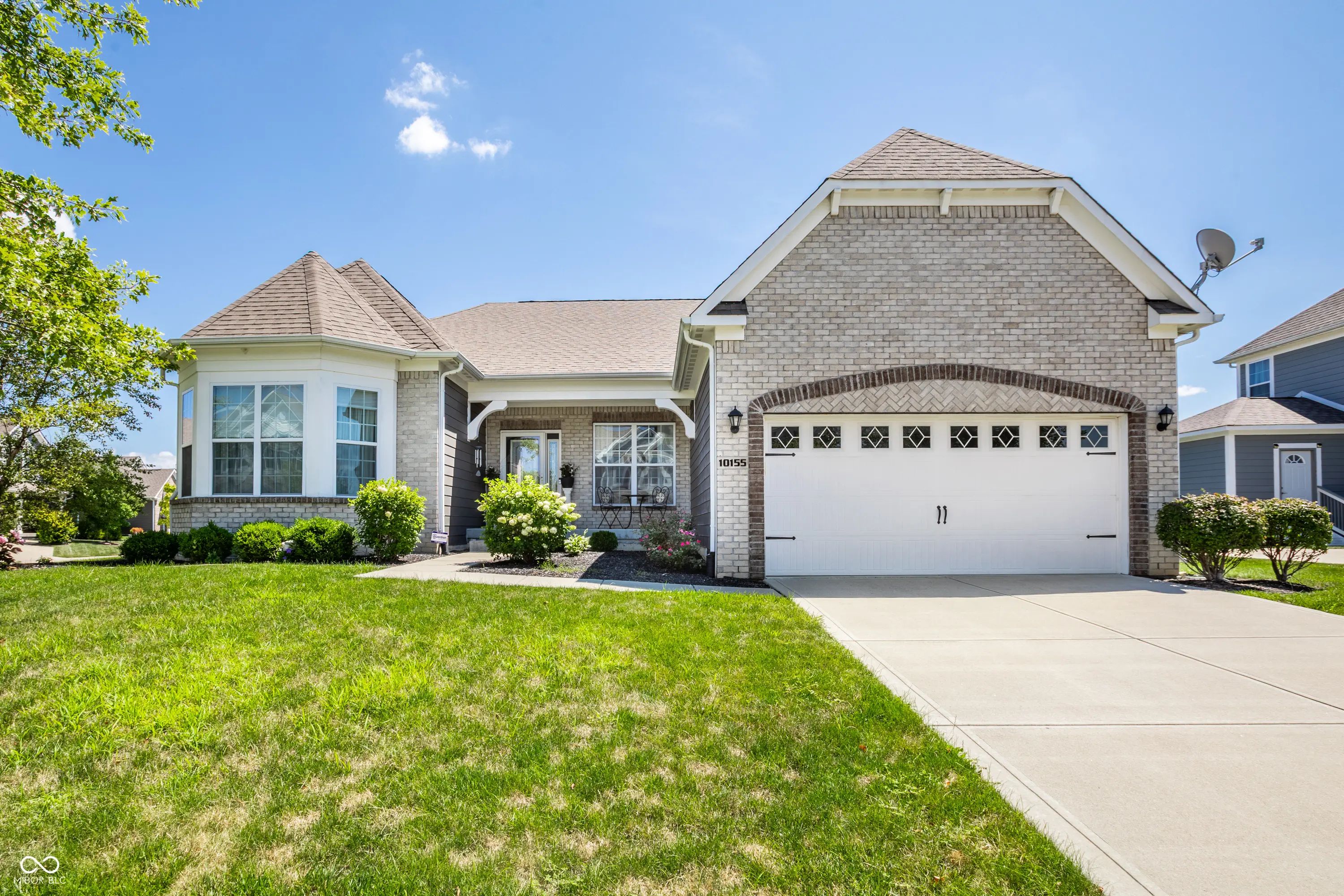 10155 Blue Ribbon Boulevard, Fishers