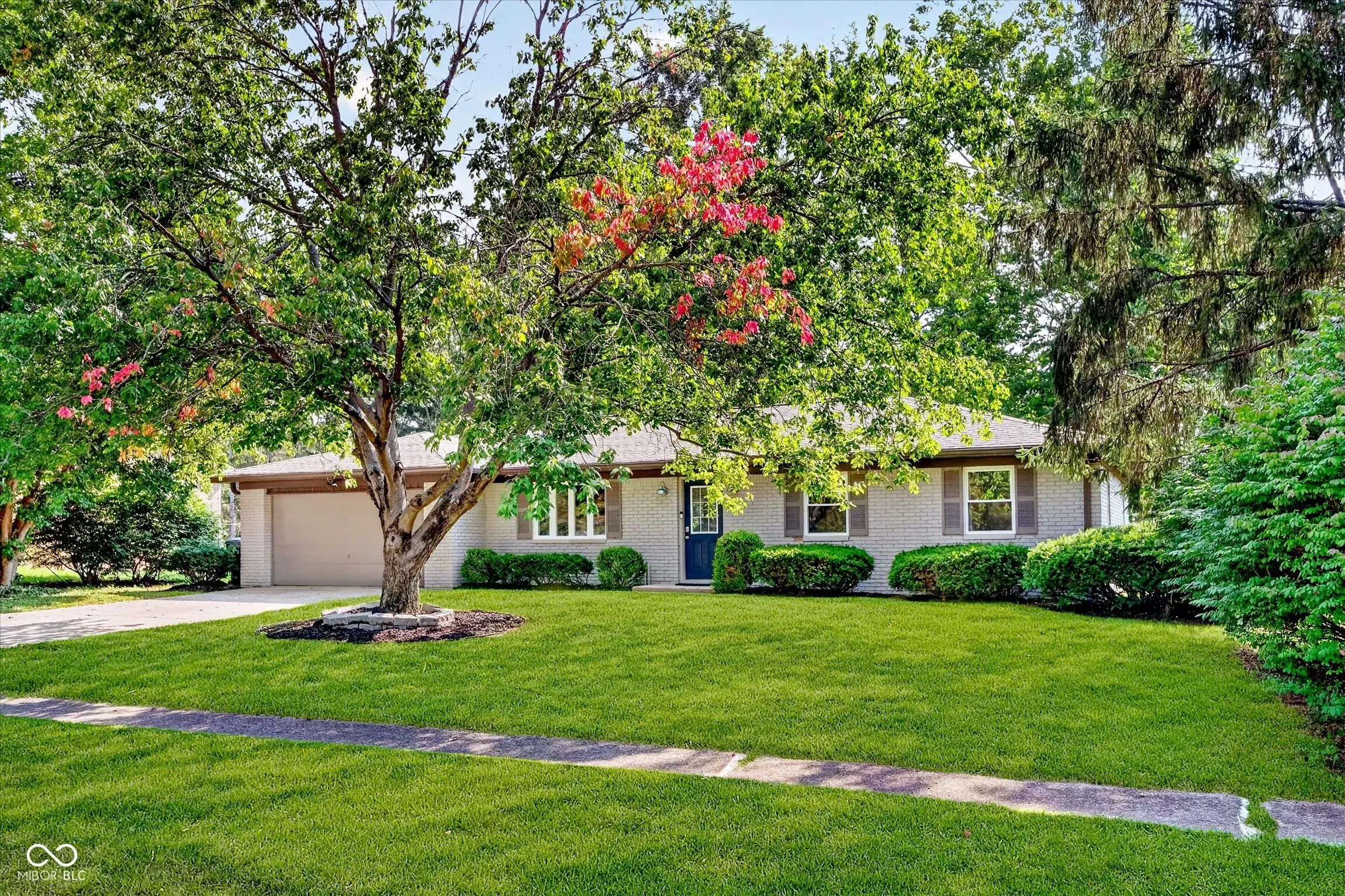 Photo of 7973 Dartmouth Road Indianapolis, IN 46260