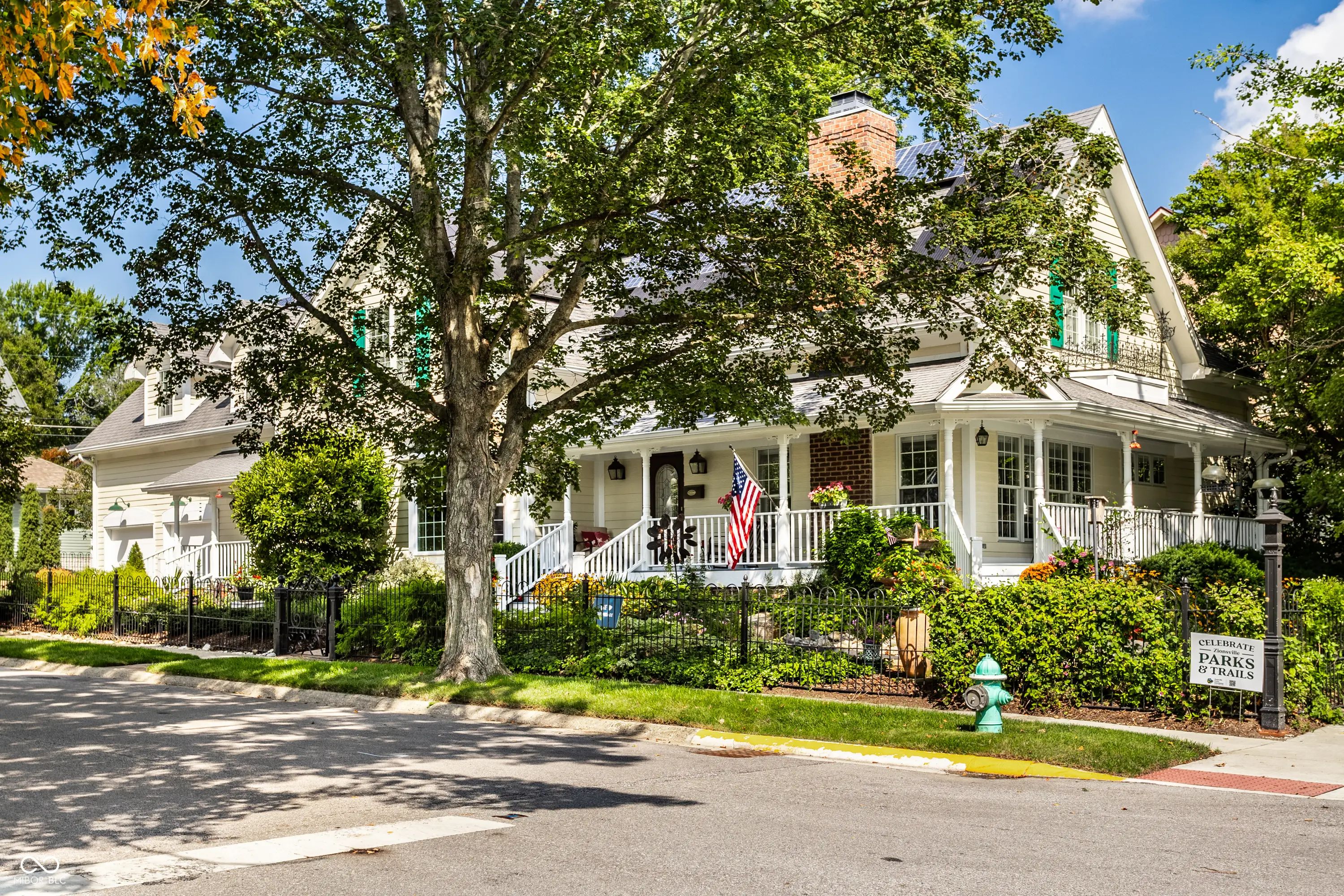 Photo of 520 W Cedar Street Zionsville, IN 46077