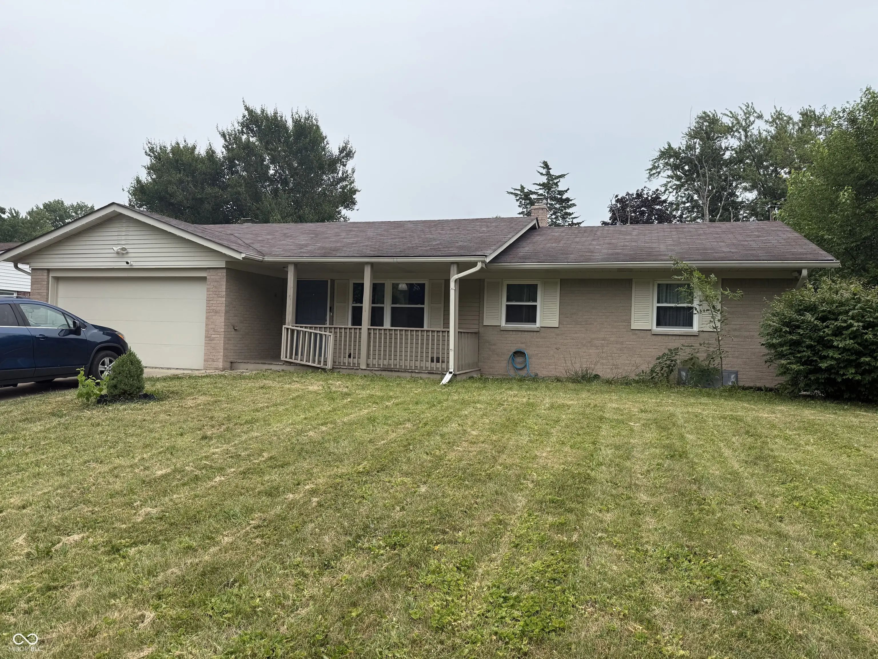 1205 Roseway Drive, Indianapolis