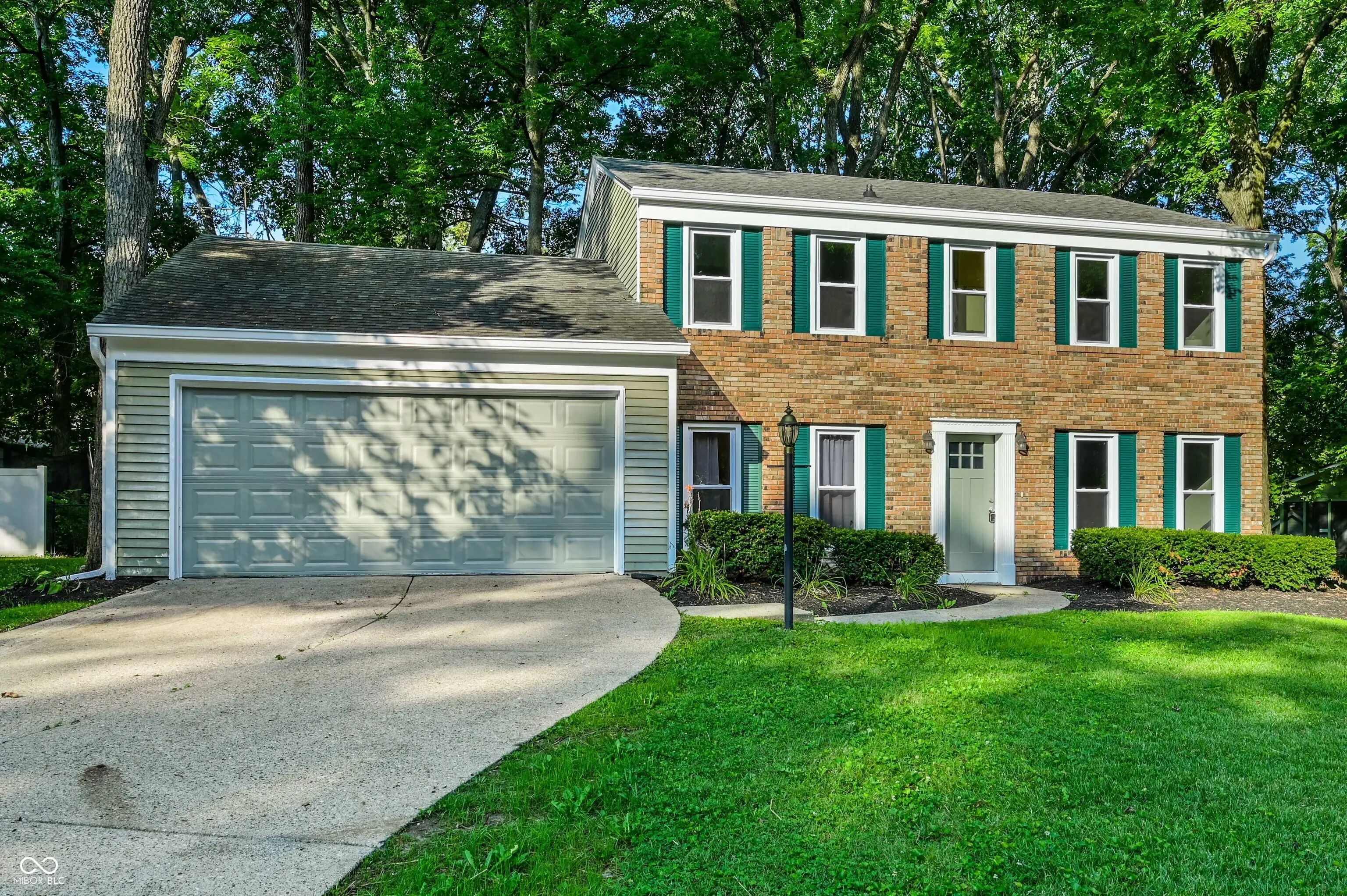 Photo of 600 Leisure Lane Greenwood, IN 46142