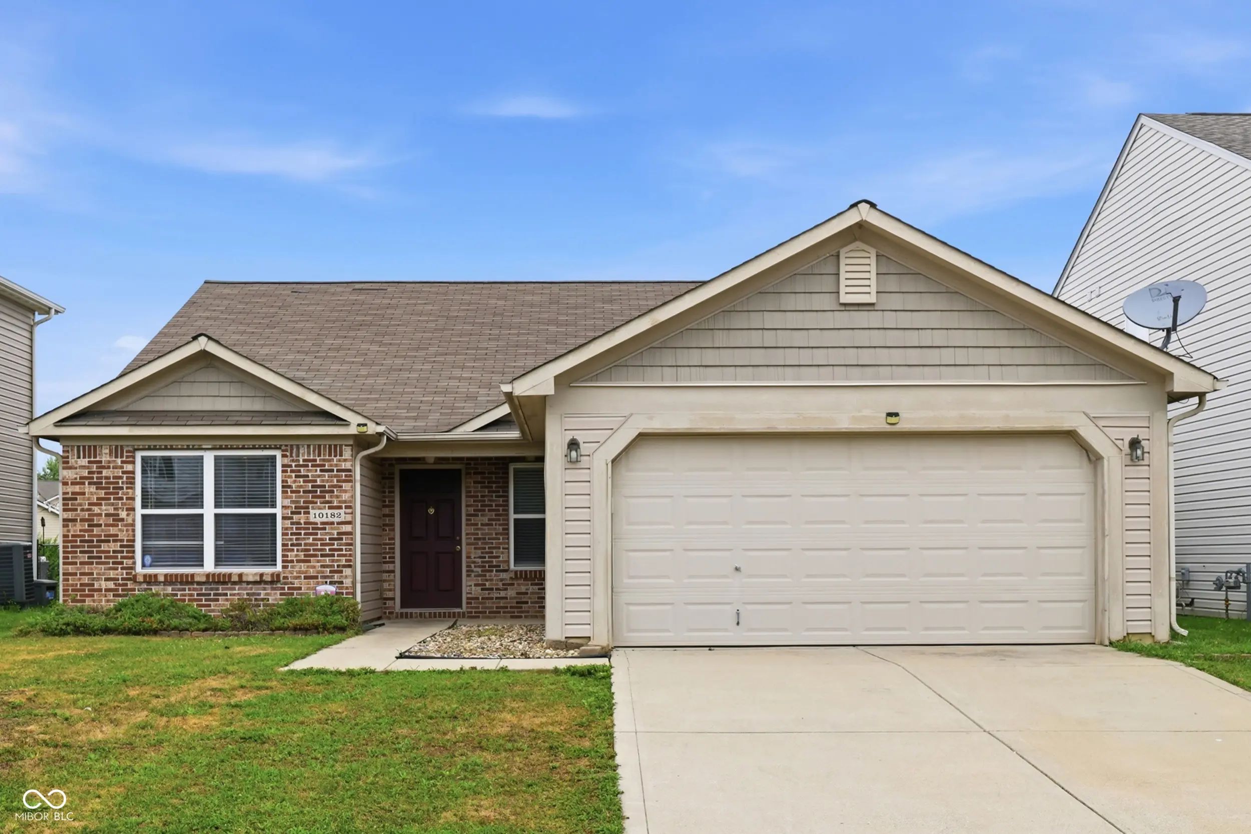 Photo of 10182 Morning Light Drive Avon, IN 46123