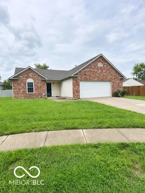 Photo of 446 Grant Court Avon, IN 46123