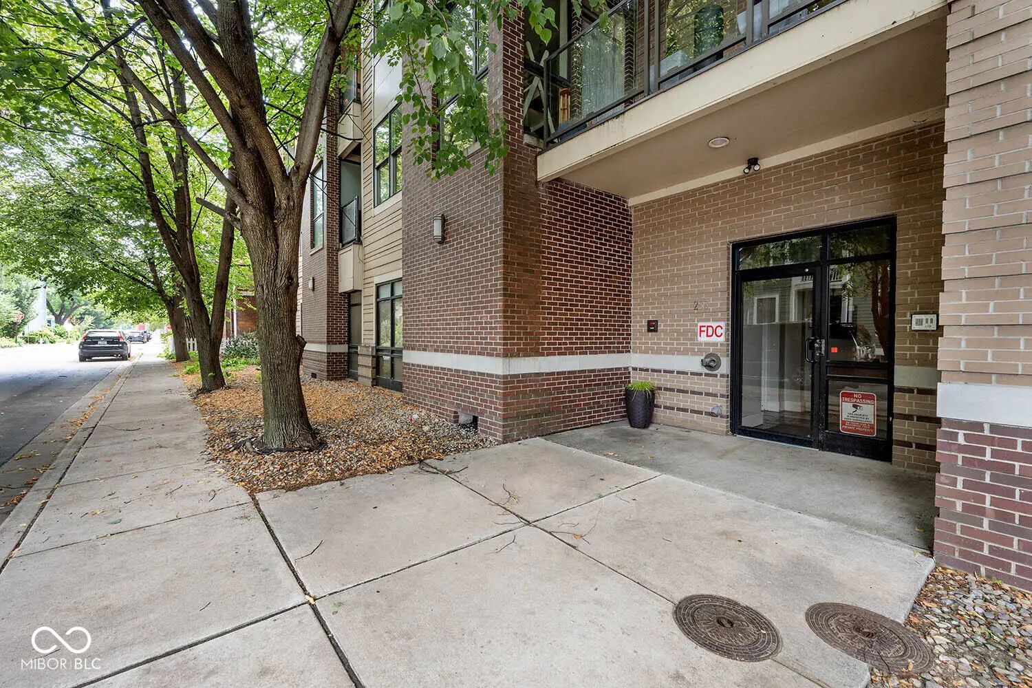 Photo of 233 E St Joseph Street E 3h Indianapolis, IN 46202