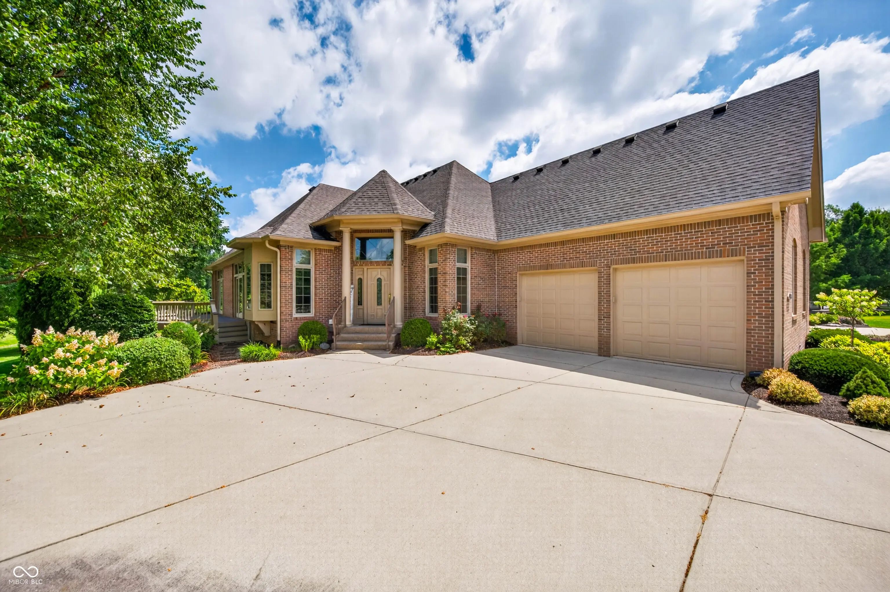 Photo of 1514 Ashwood Court Greenwood, IN 46143