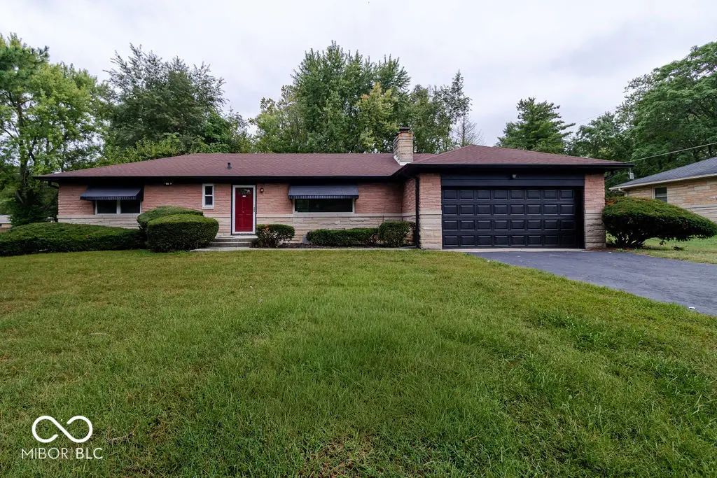 4425 Chatham Place, Indianapolis