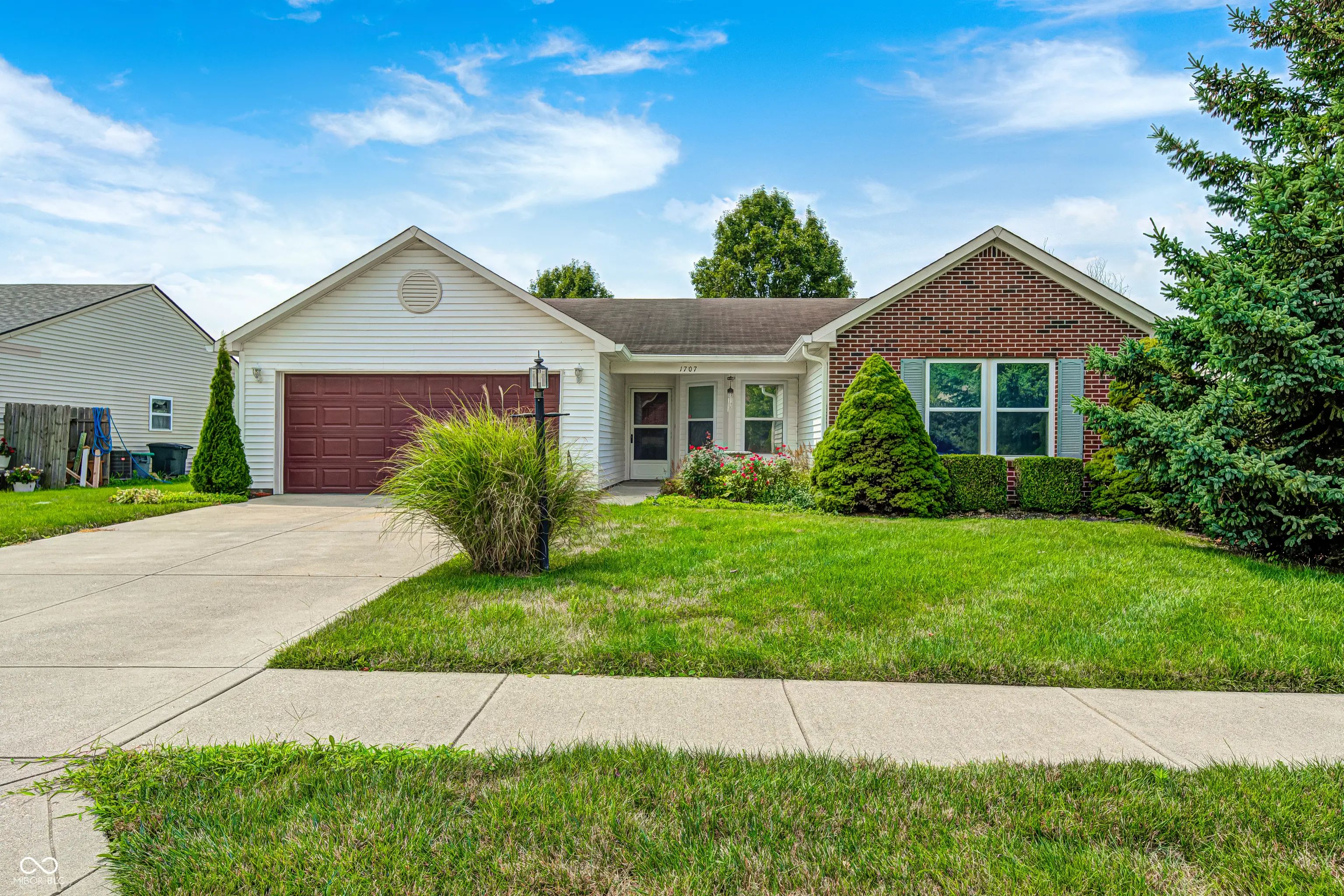 Photo of 1707 Brookview Drive Brownsburg, IN 46112