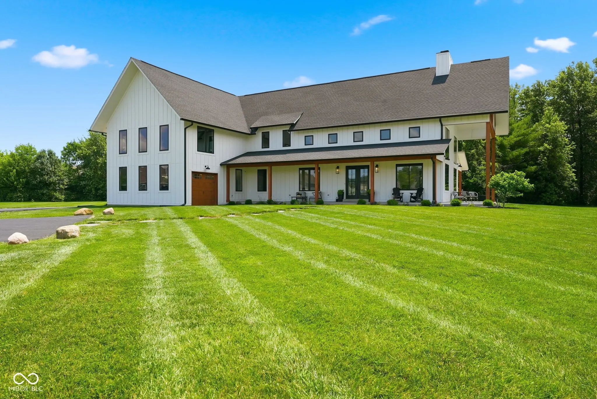 Photo of 12352 Hoosier Road Fishers, IN 46037