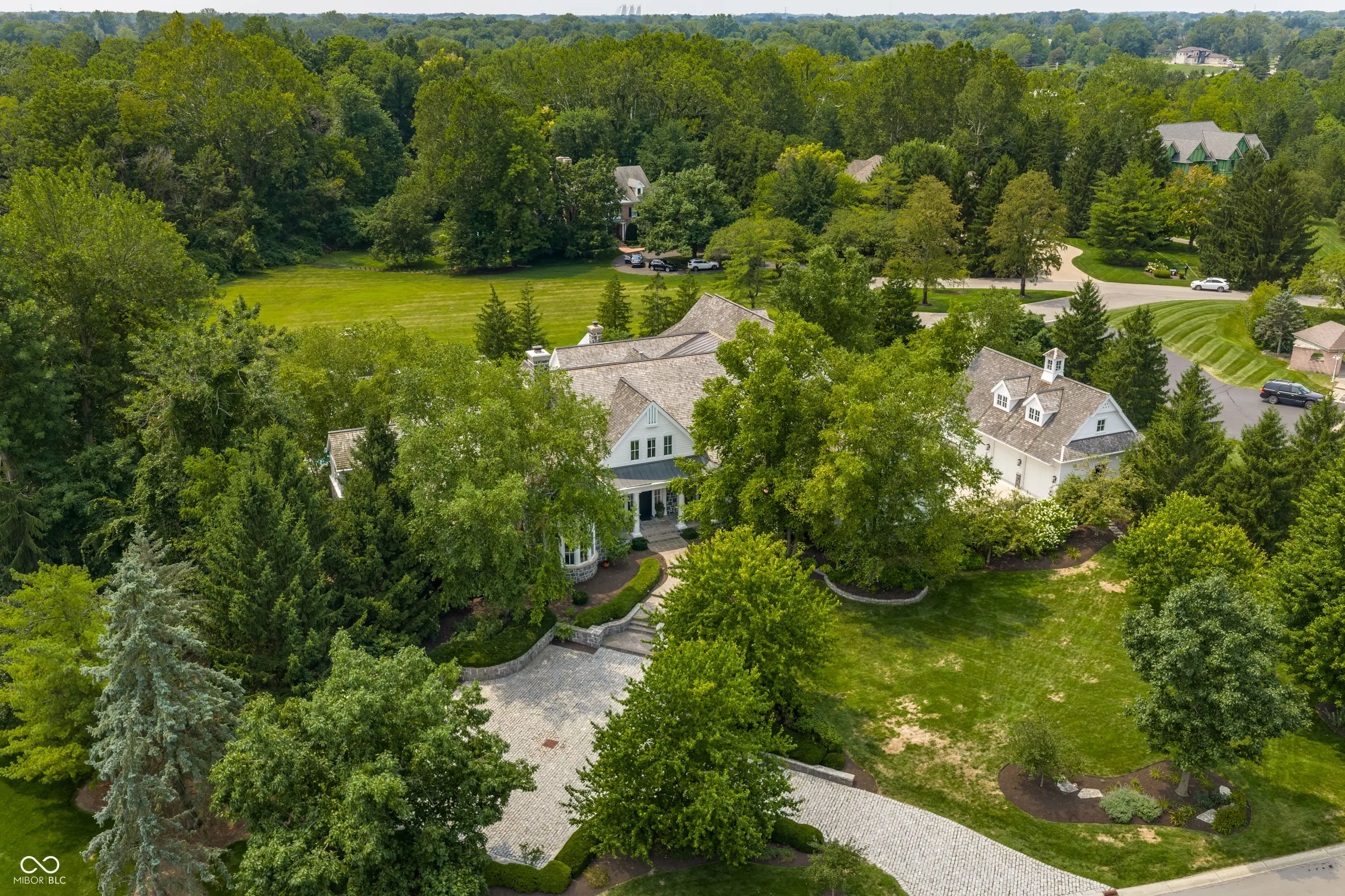 Photo of 1121 Laurelwood Carmel, IN 46032
